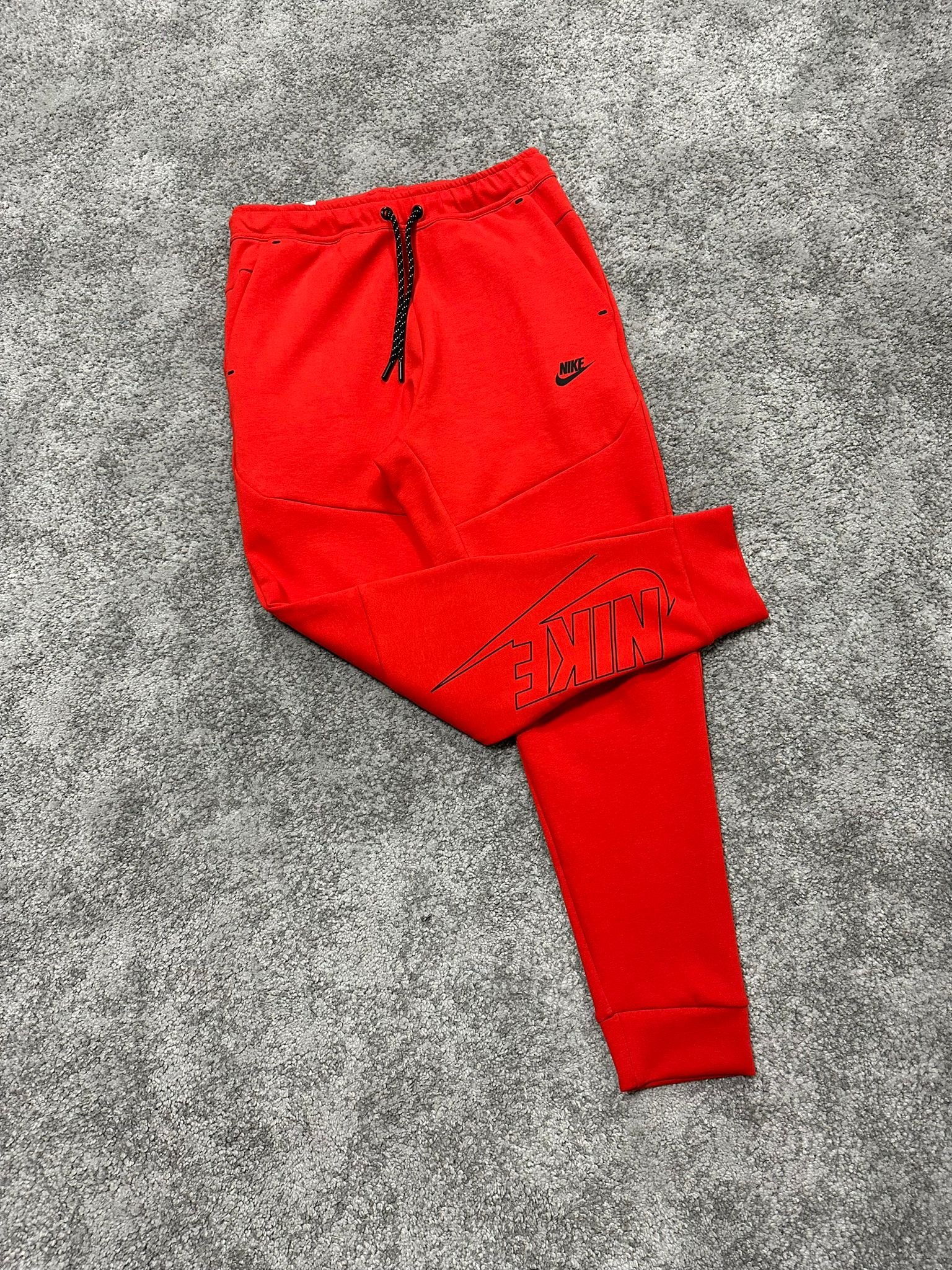 Premium | Nsw Tech Fleece Windrunner ''Futura Swoosh'' Jogger