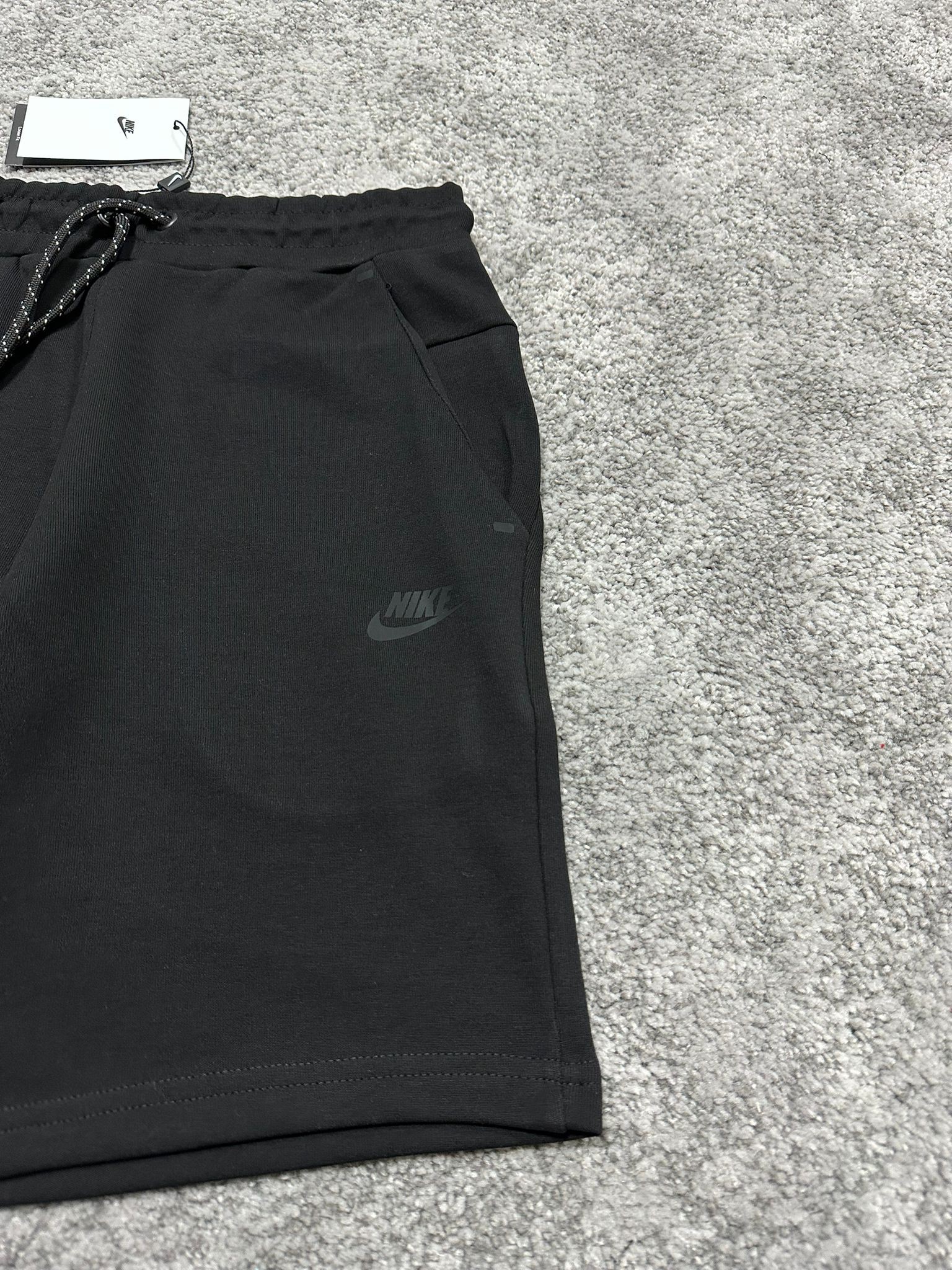 Nsw Tech Fleece Şort