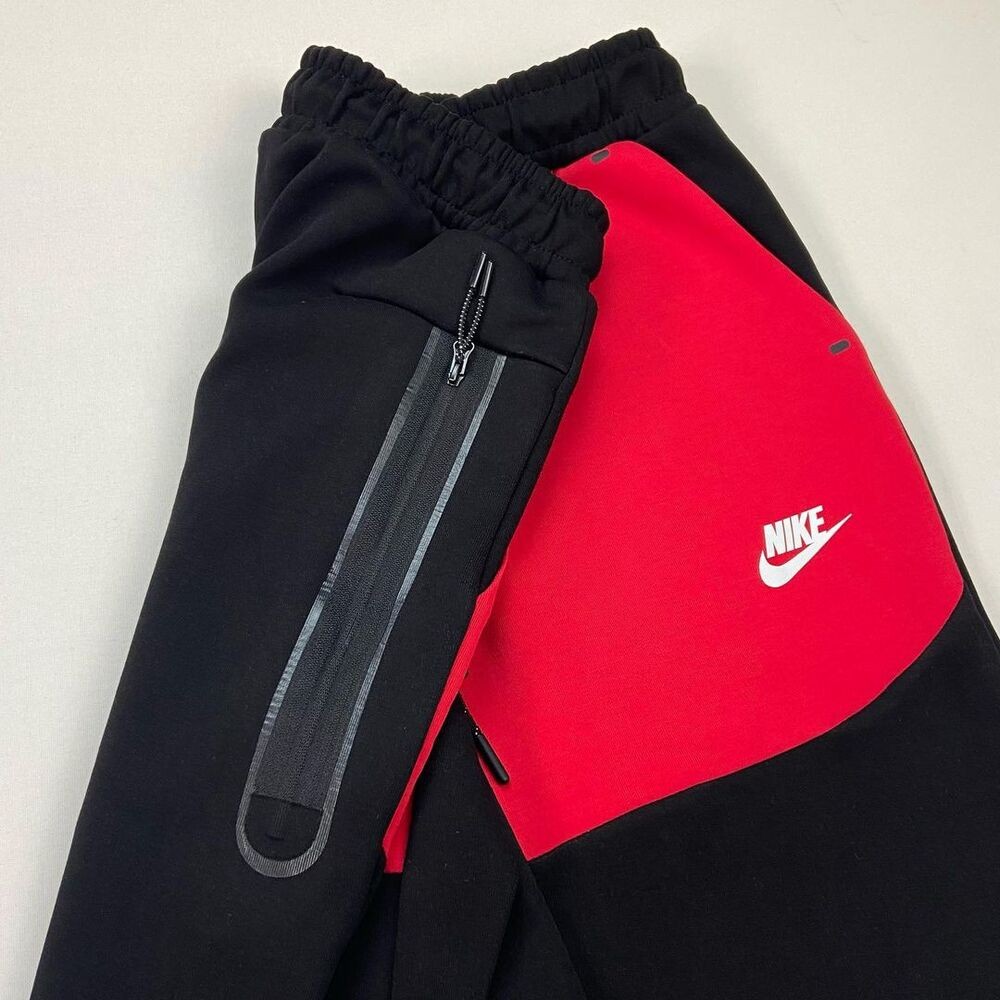 NSW Tech Fleece Jogger Black/Red