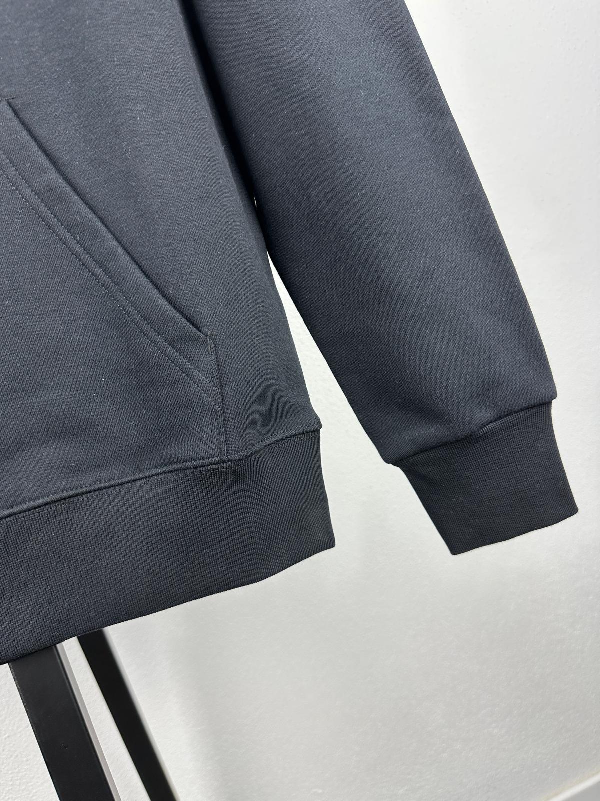 Essentials Fleece Baseline Hoodie
