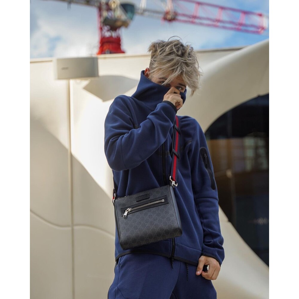 riflessi brand tech fleece