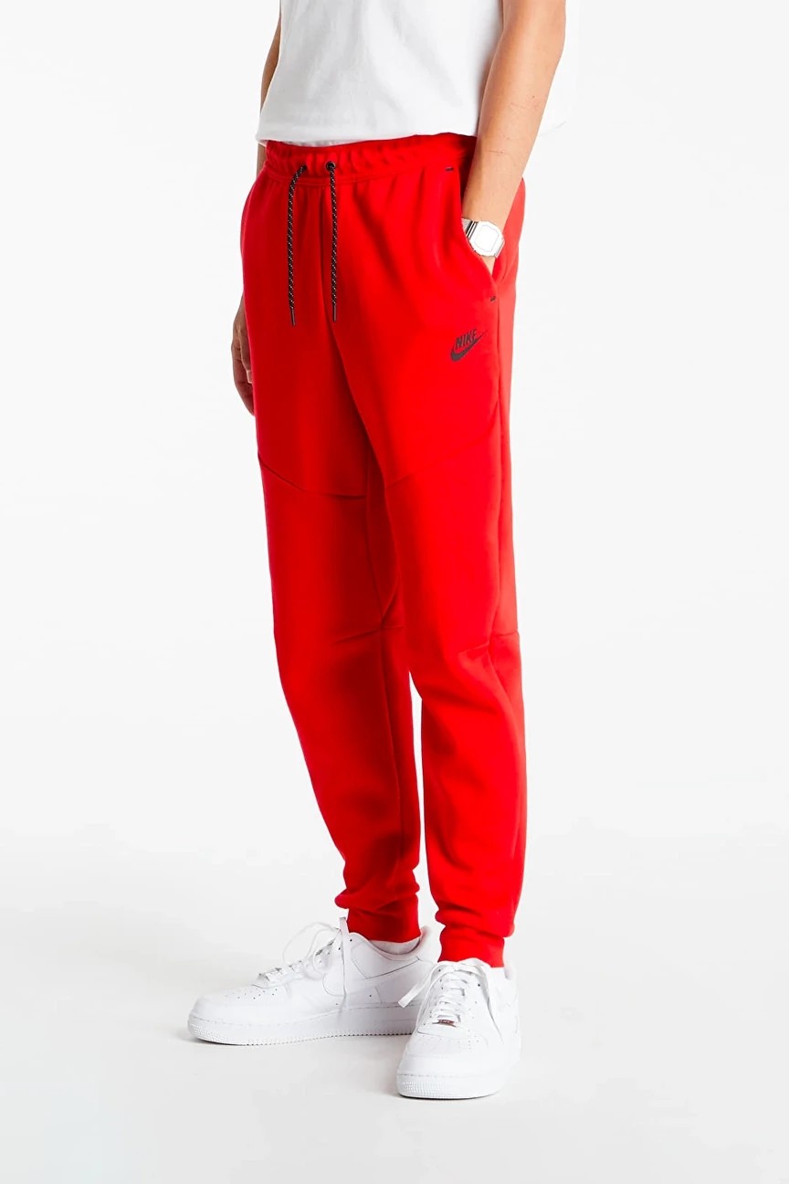 Nsw Tech Fleece Jogger Red