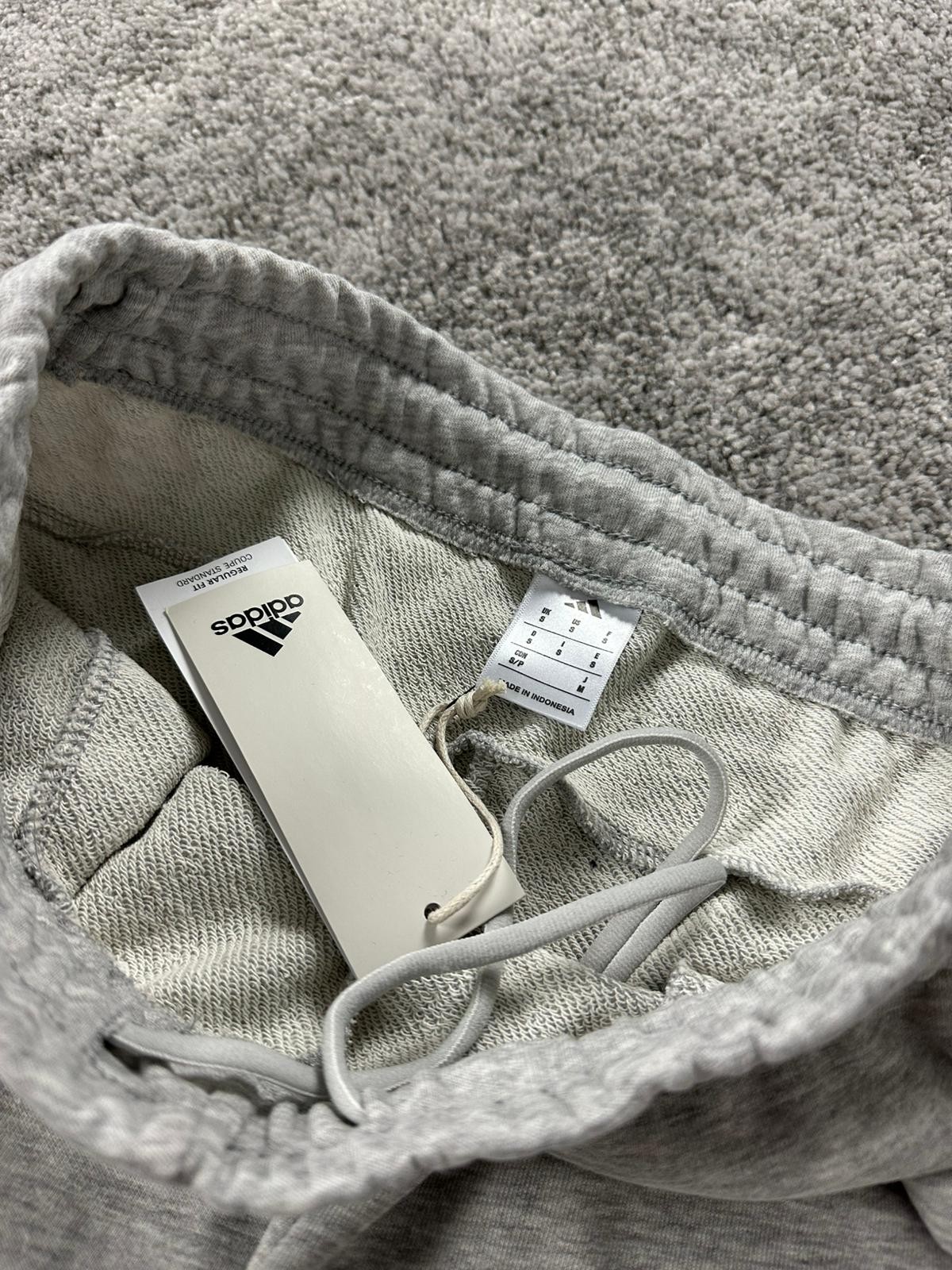 Essentials Logo Şort