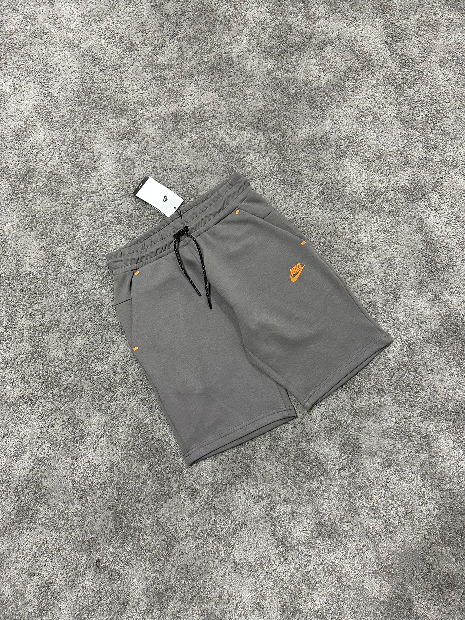 Nsw Tech Fleece Şort - Füme