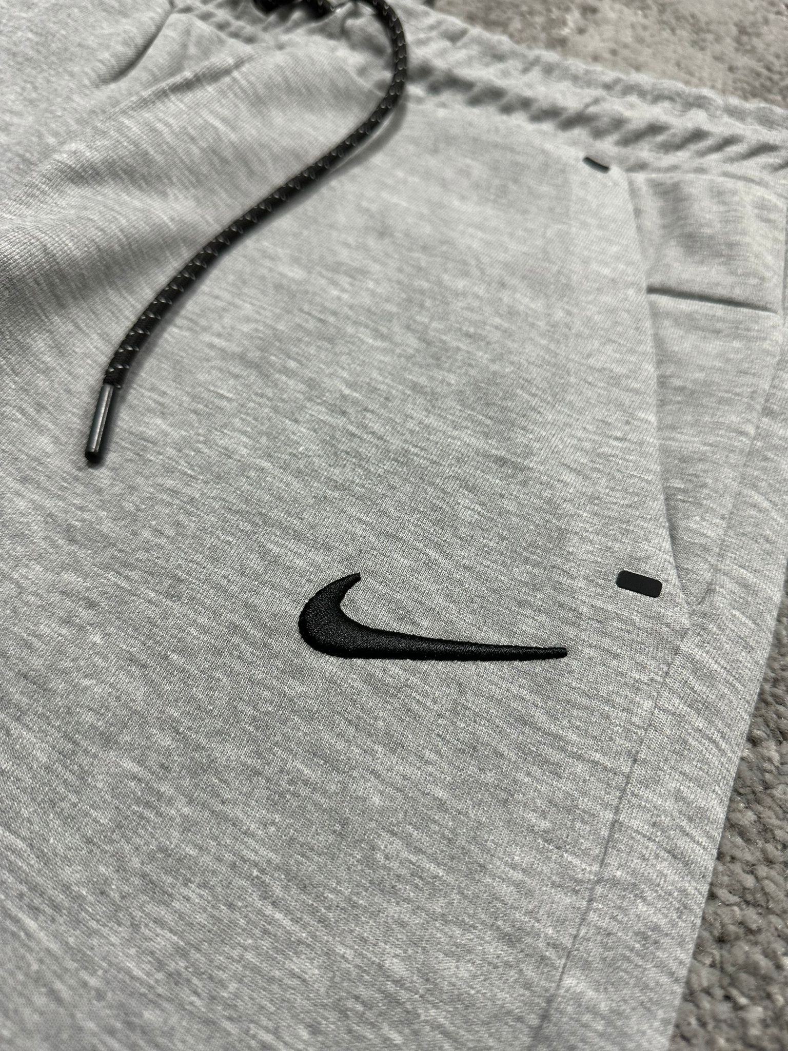 Nsw Tech Fleece Şort Paris Dark Grey