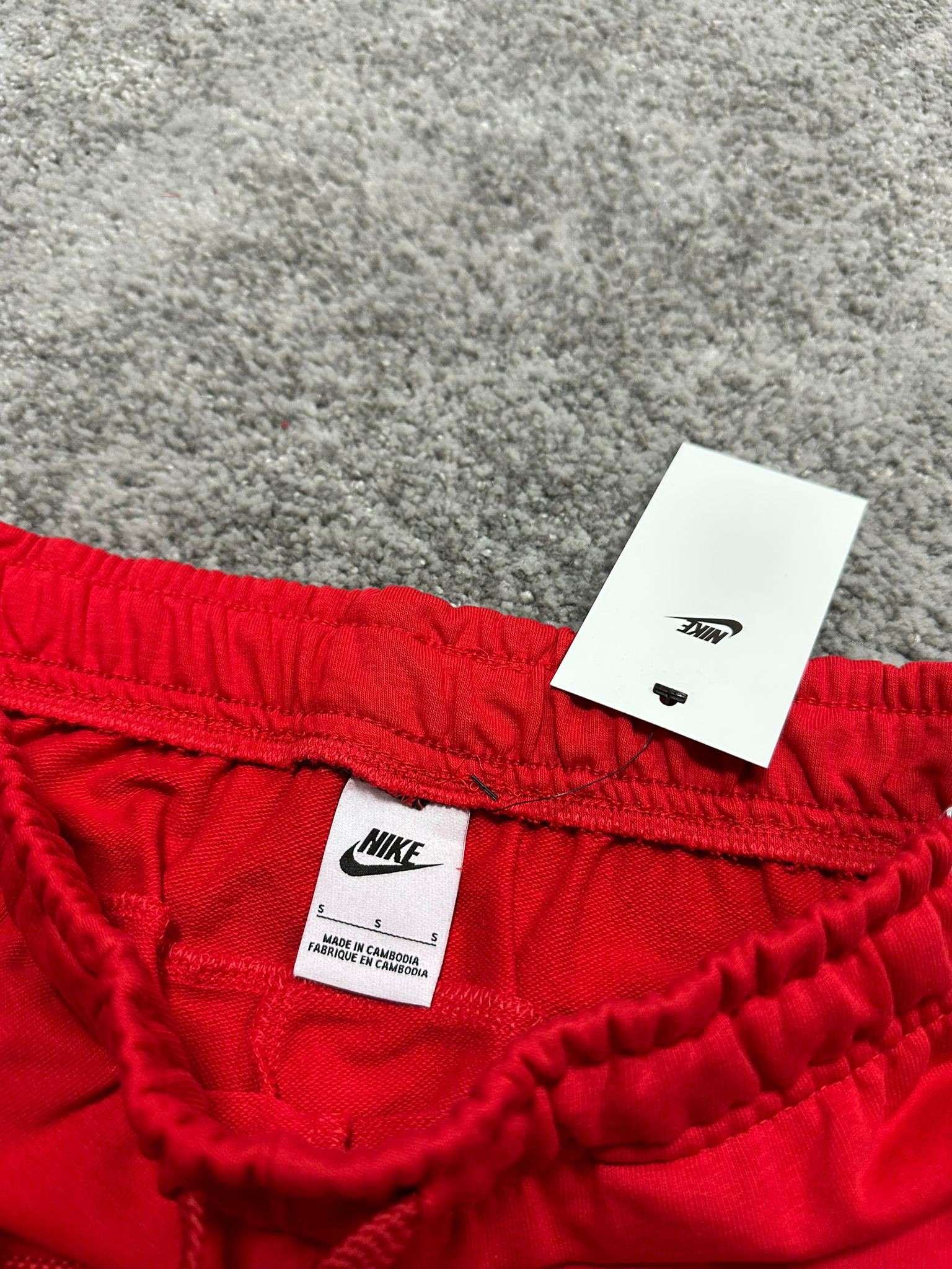 Swoosh Şort