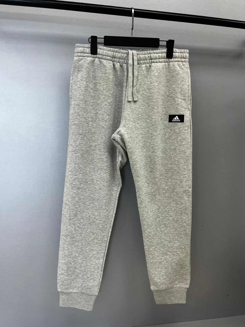 Adidas Jogger - Gri