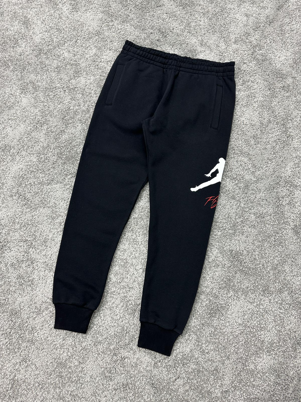 Essentials Fleece Baseline Jogger