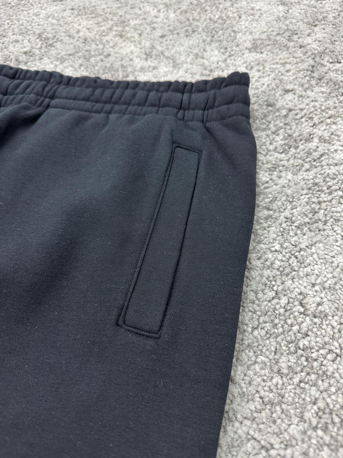 Essentials Fleece Baseline Jogger