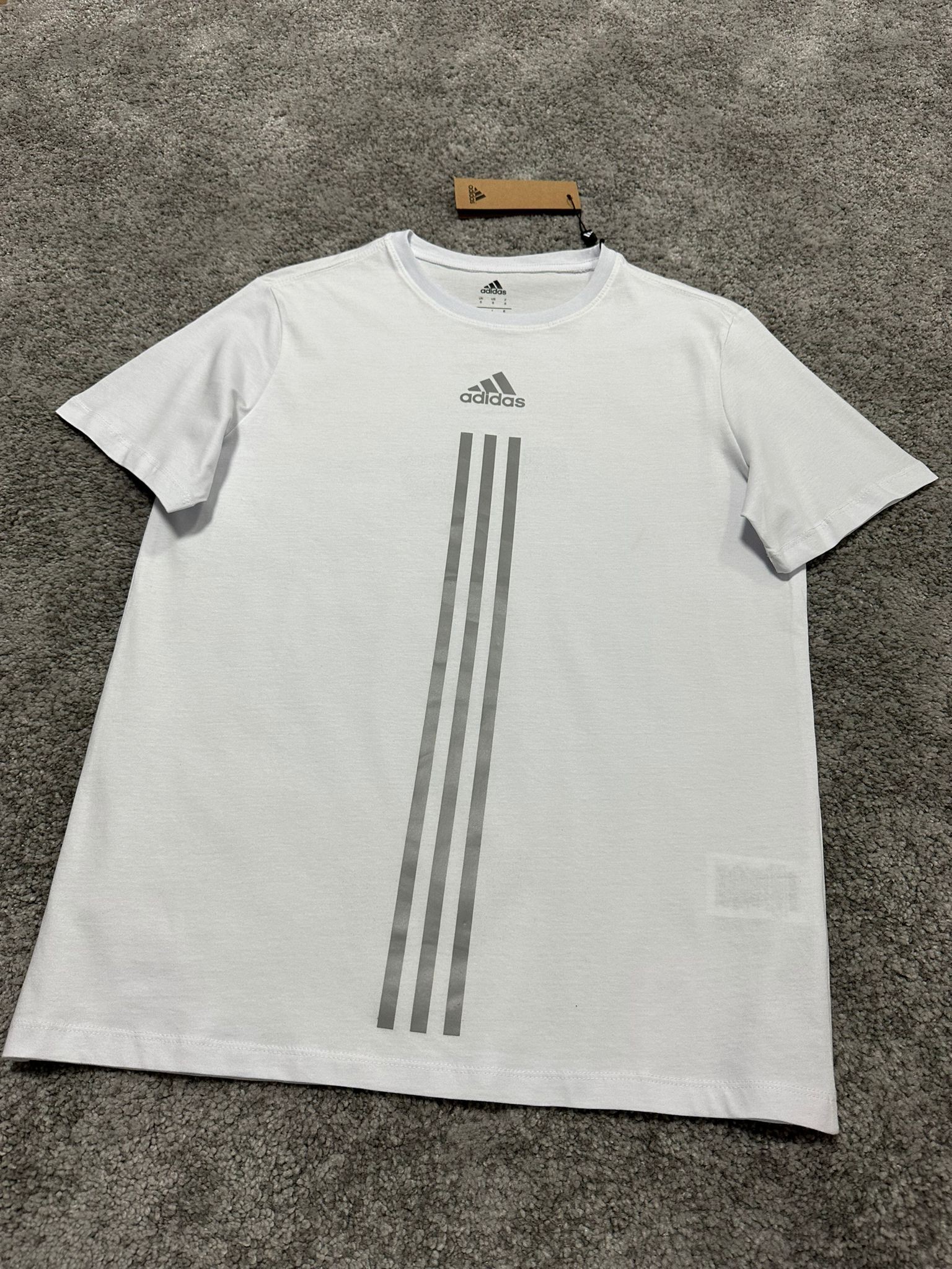 Adidas Tişört