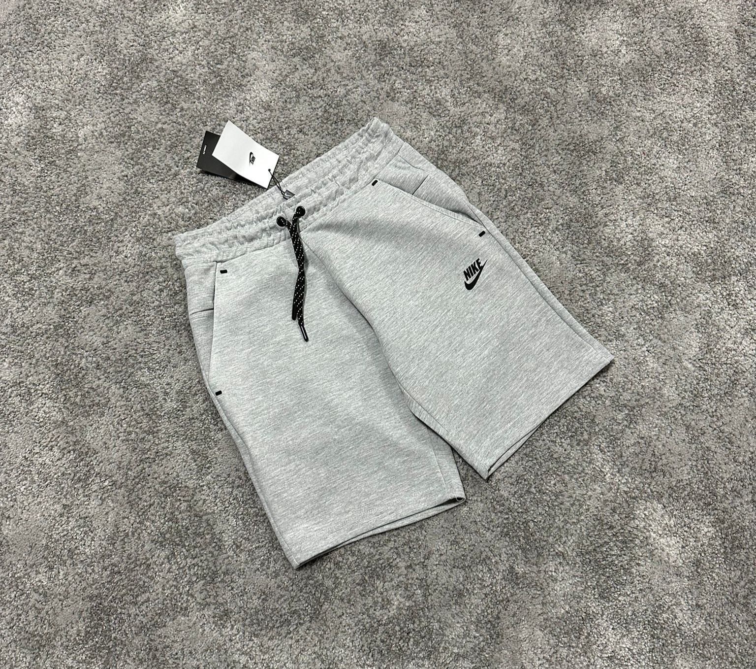 Nsw Tech Fleece Şort - Gri