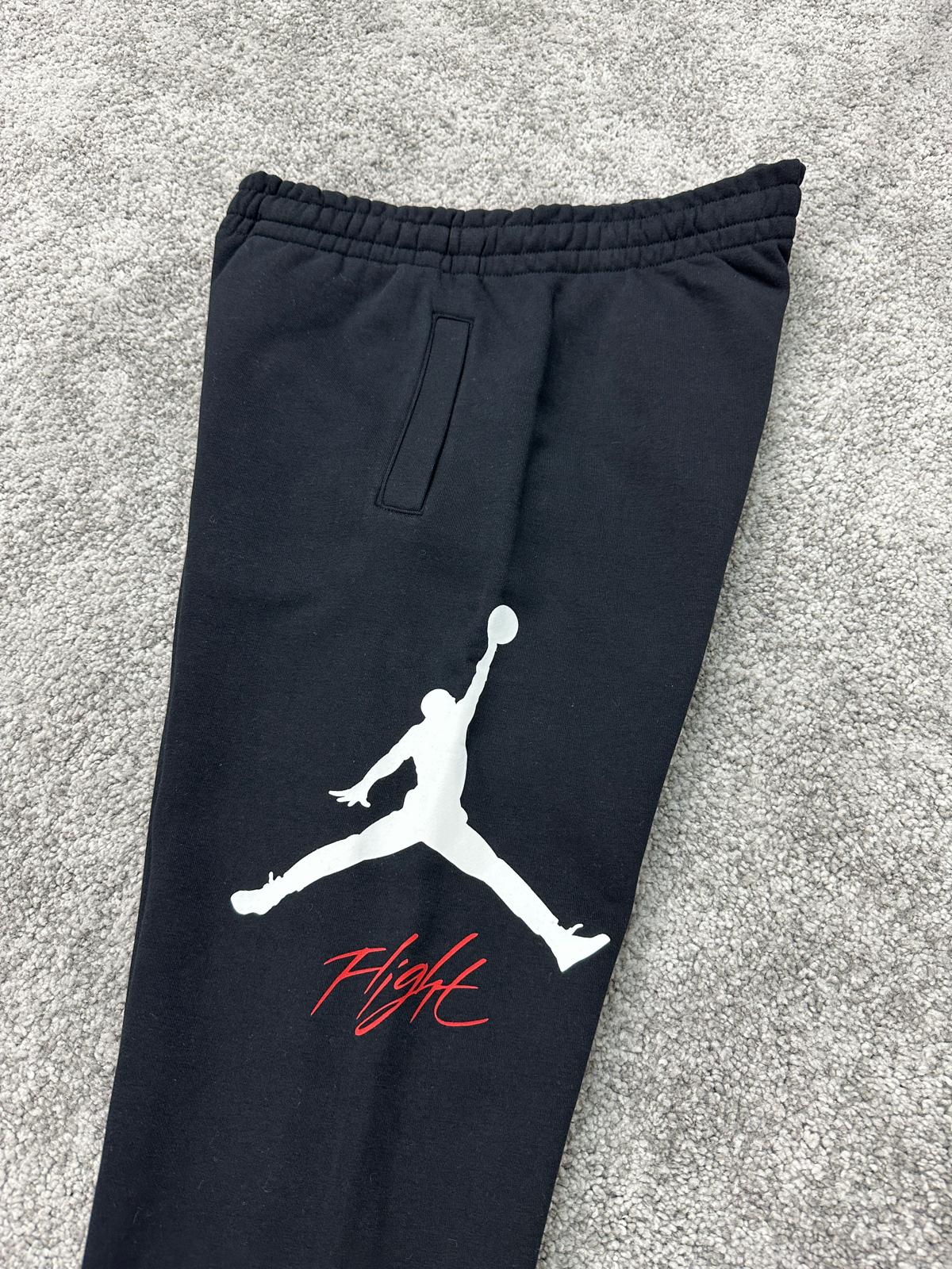 Essentials Fleece Baseline Jogger