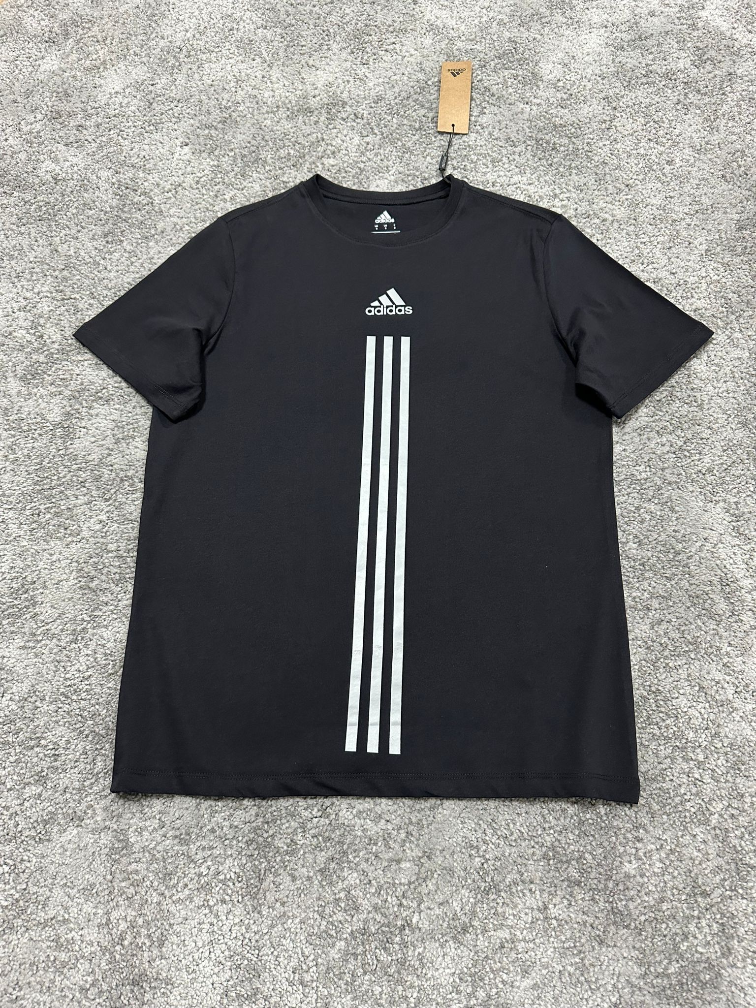 Adidas Tişört