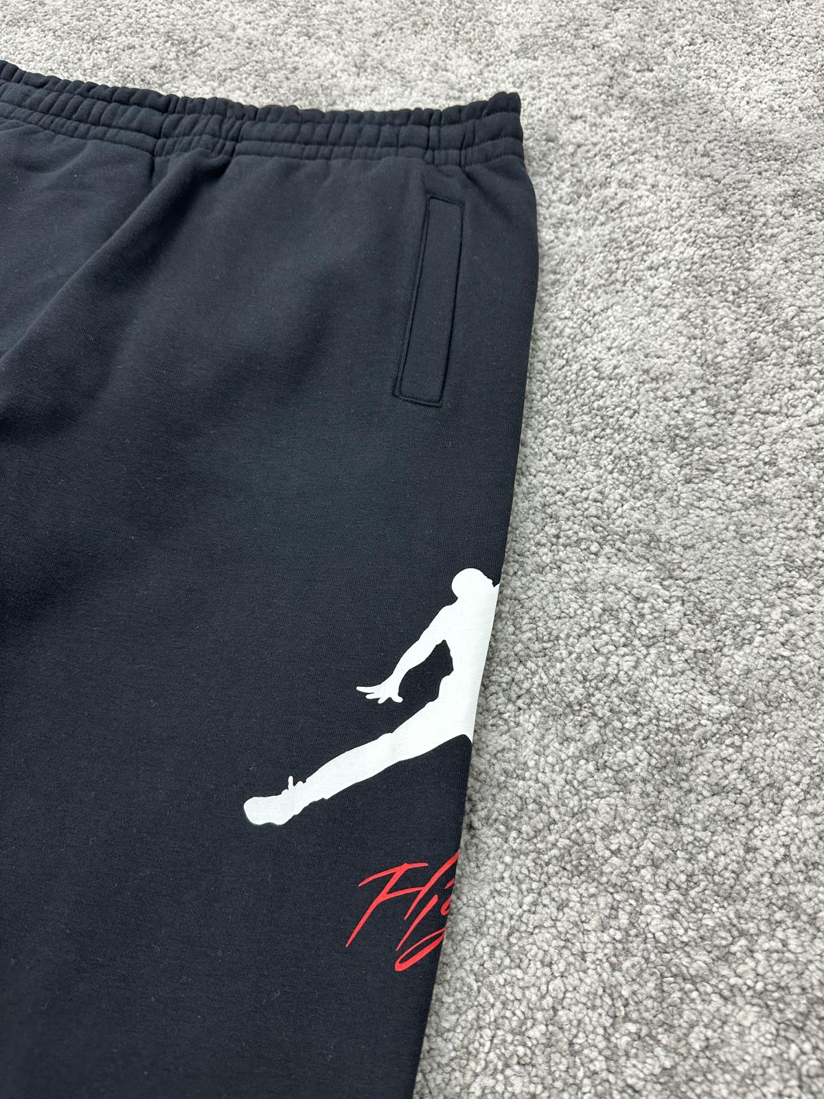Essentials Fleece Baseline Jogger