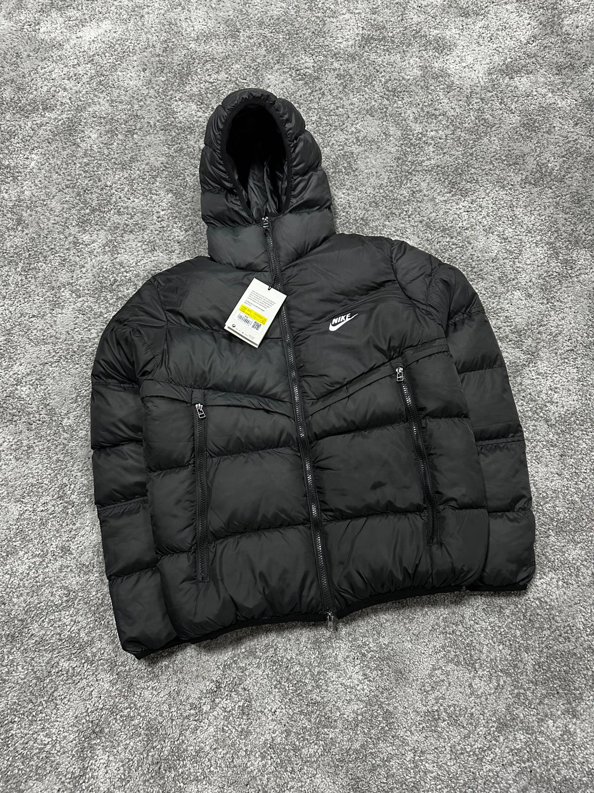 Storm Fit Windrunner Mont