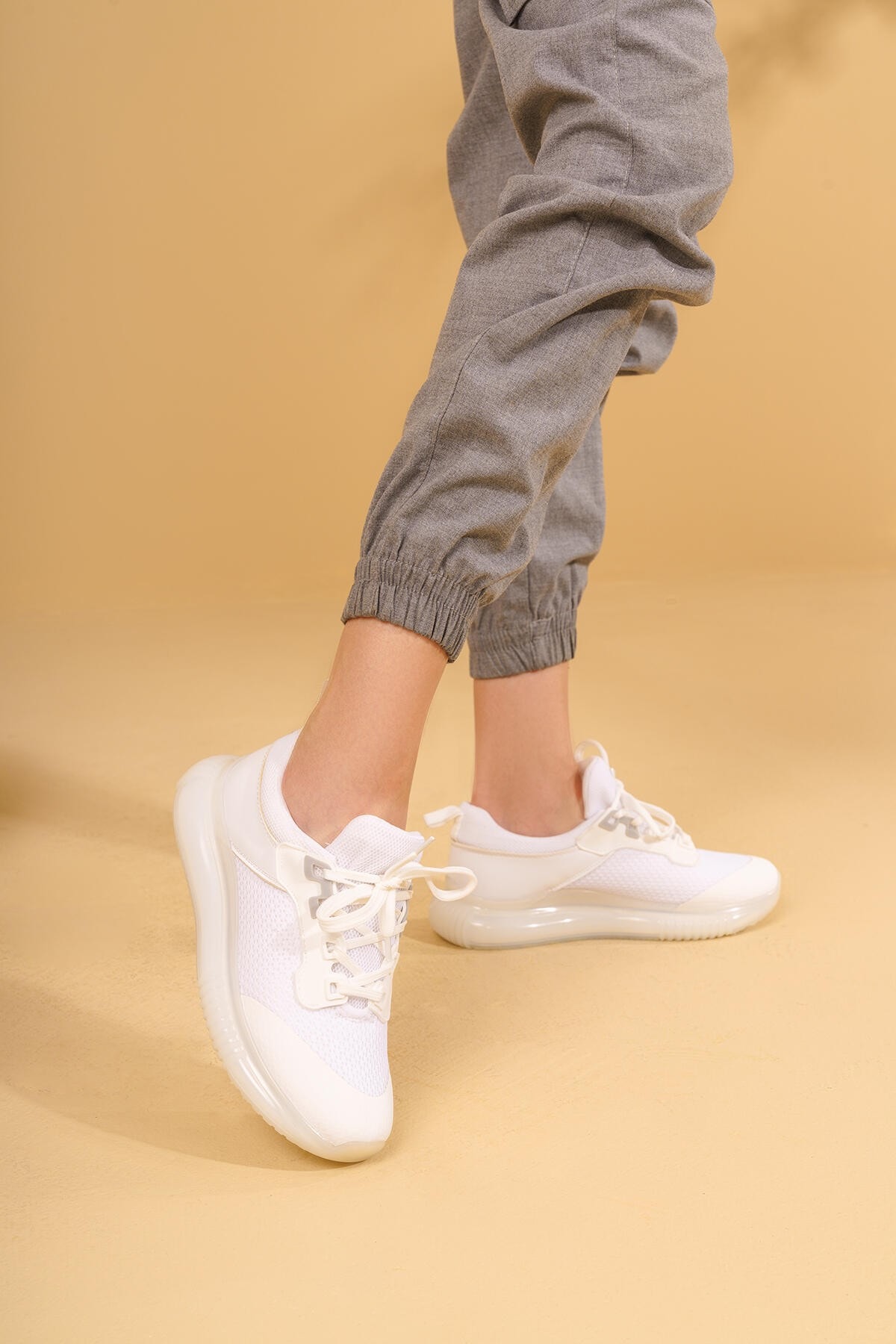 Eleanor Beyaz Bağcıklı Sneakers