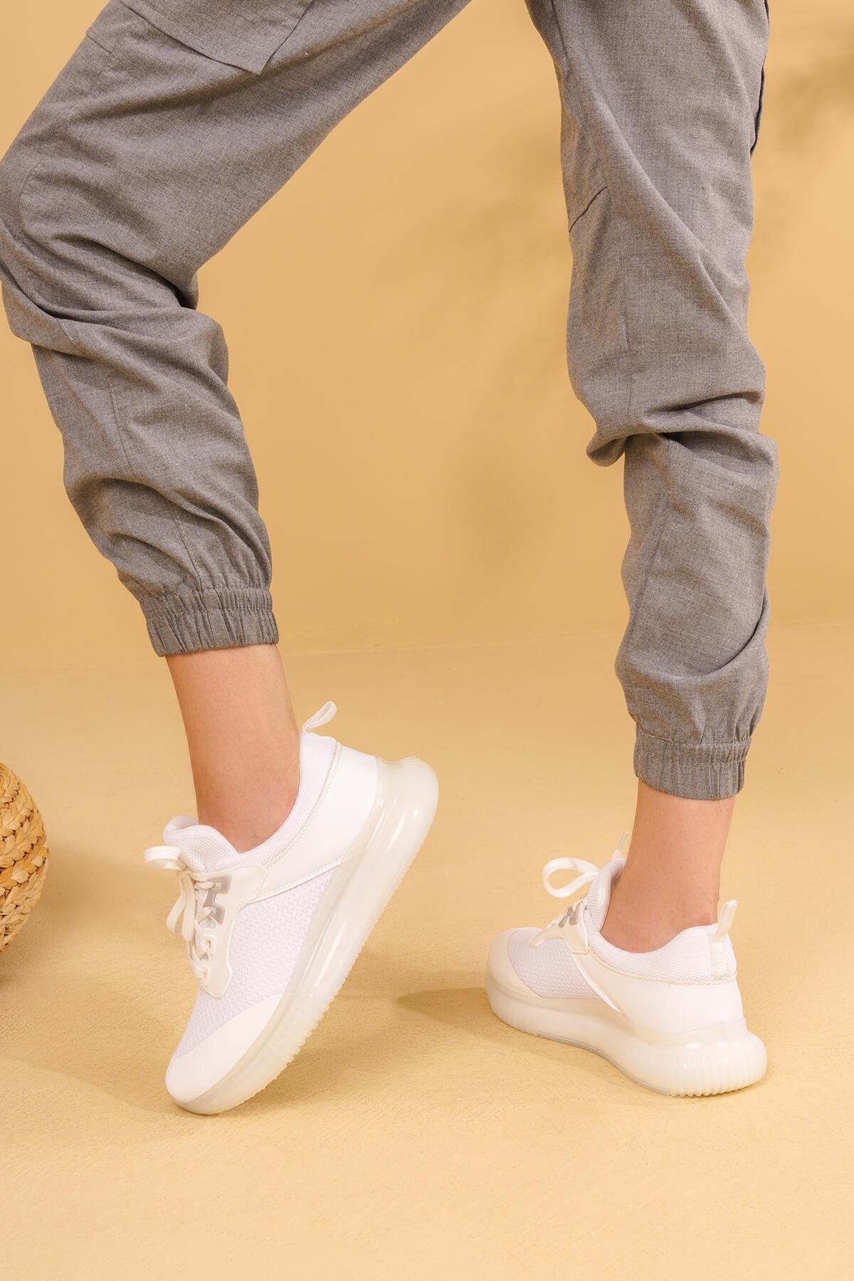 Eleanor Beyaz Bağcıklı Sneakers