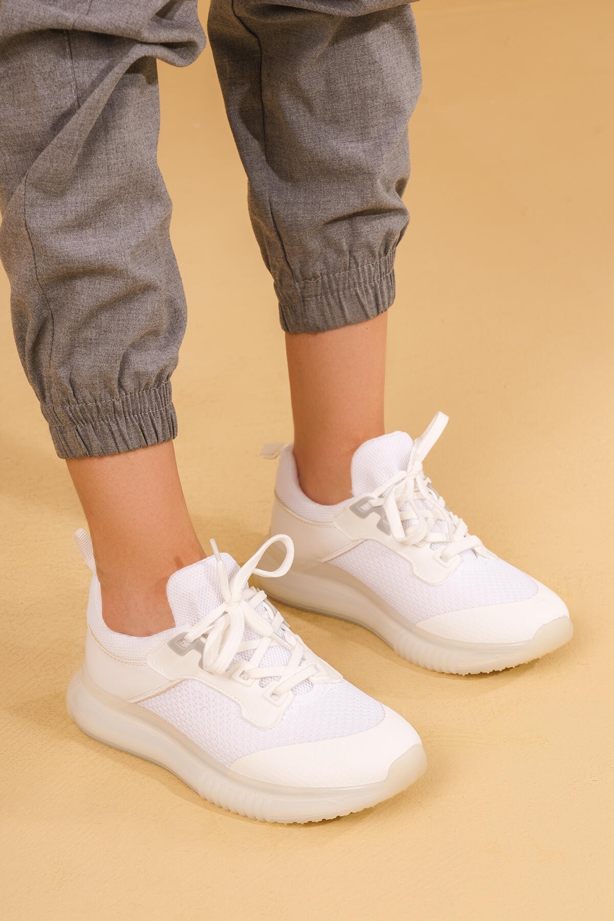 Eleanor Beyaz Bağcıklı Sneakers