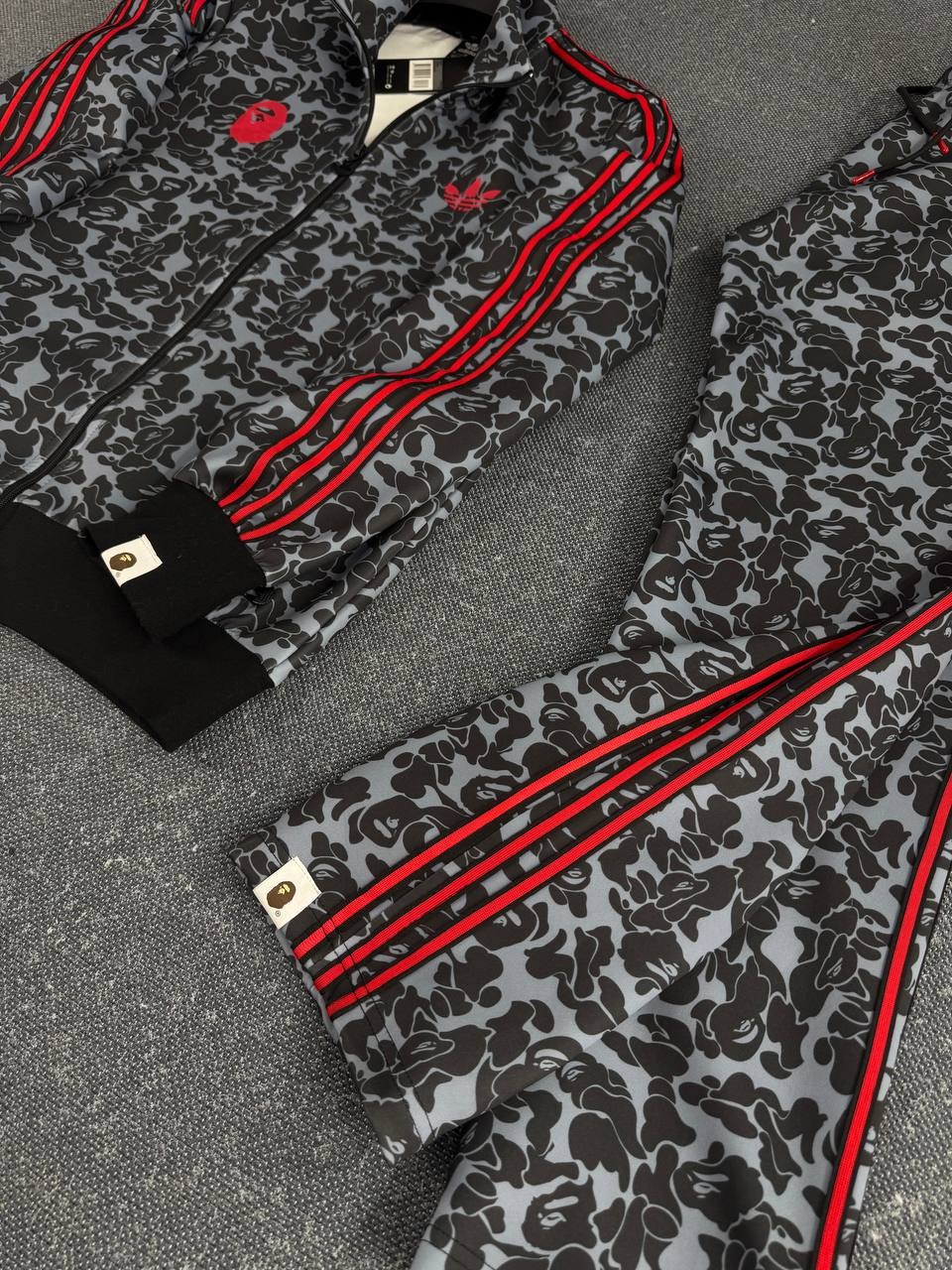 Adidas x BAPE Premium Eşofman Takımı