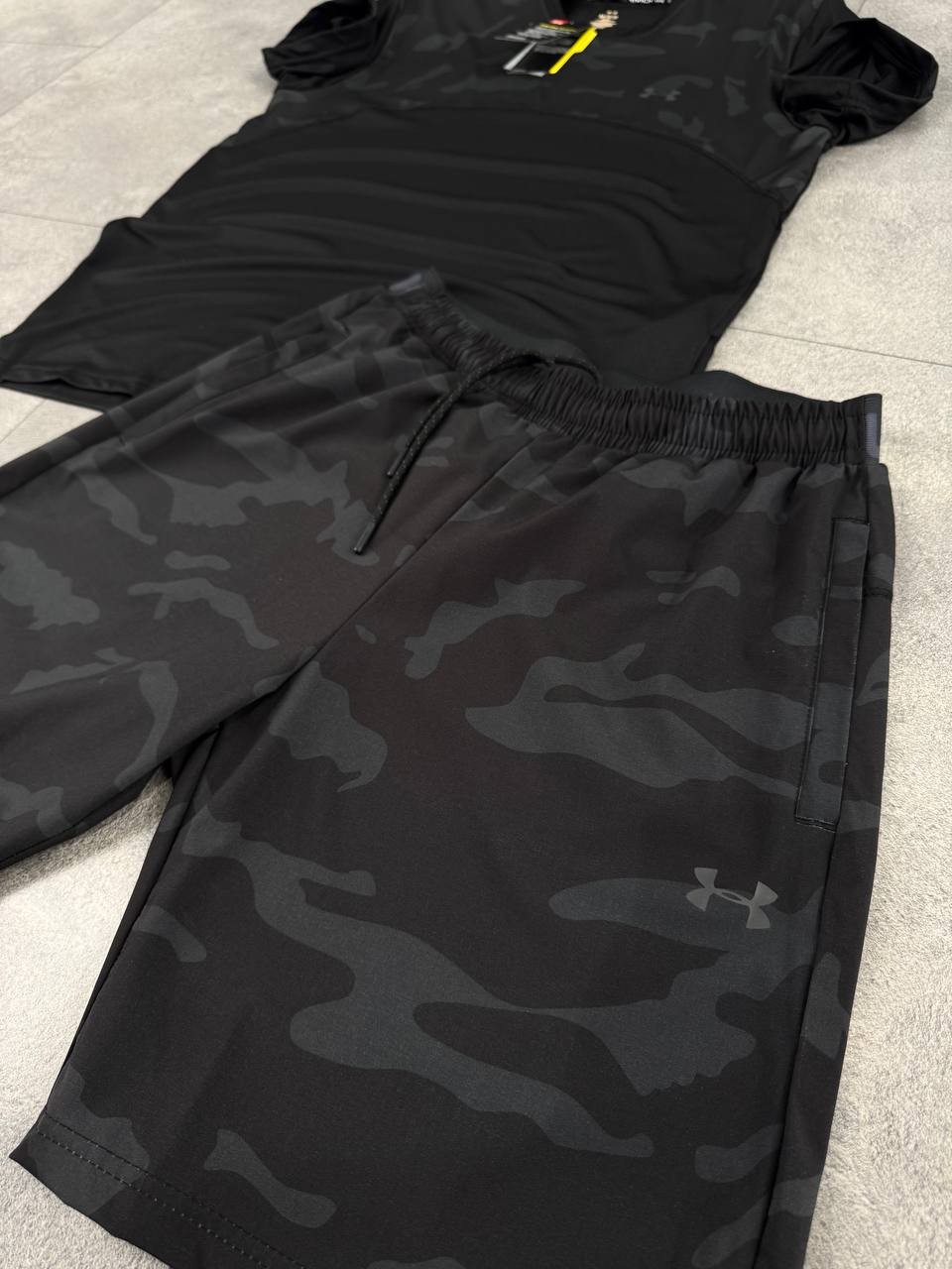 Under Armour Camuflage Premium Takım