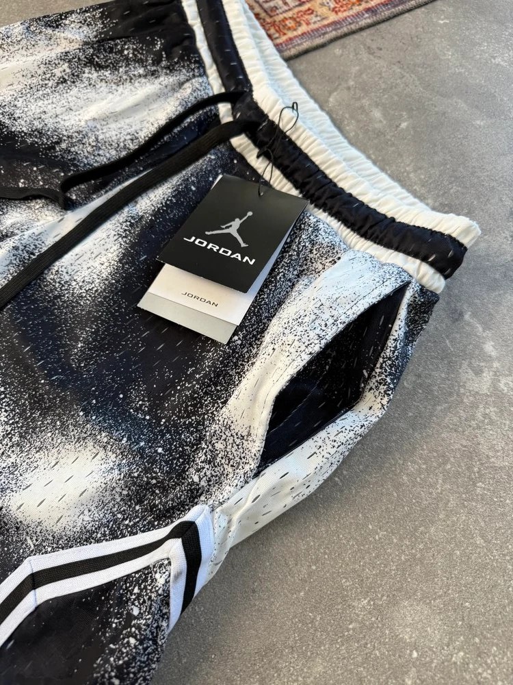 Jordan V2 Premium Diamond Short