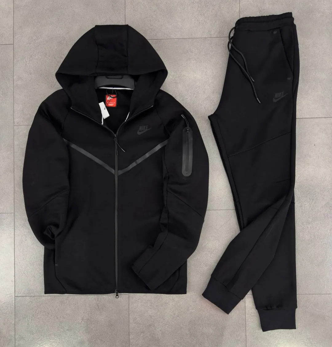 Tech Fleece SS25 - Siyah