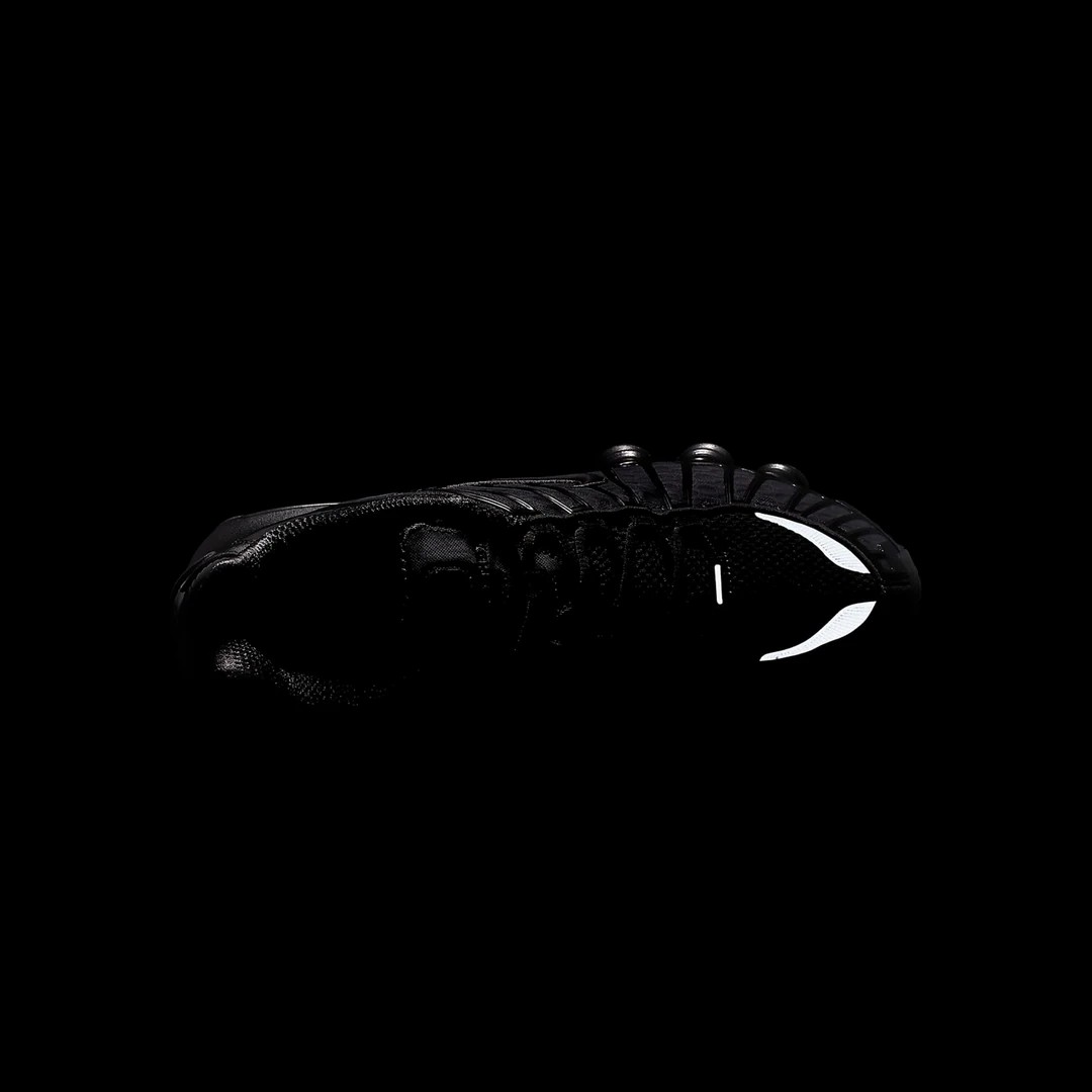 Shox TN Black