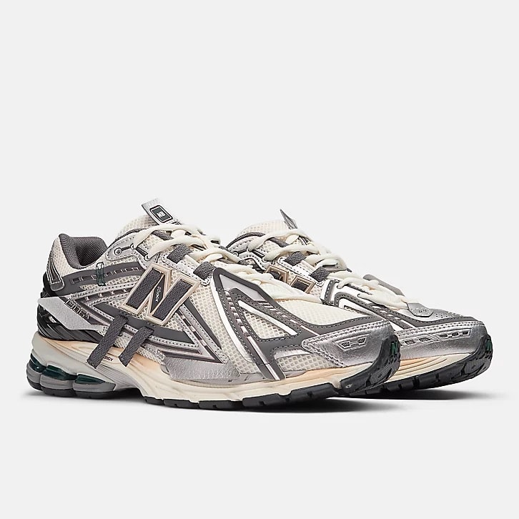 NEW BALANCE 1906R