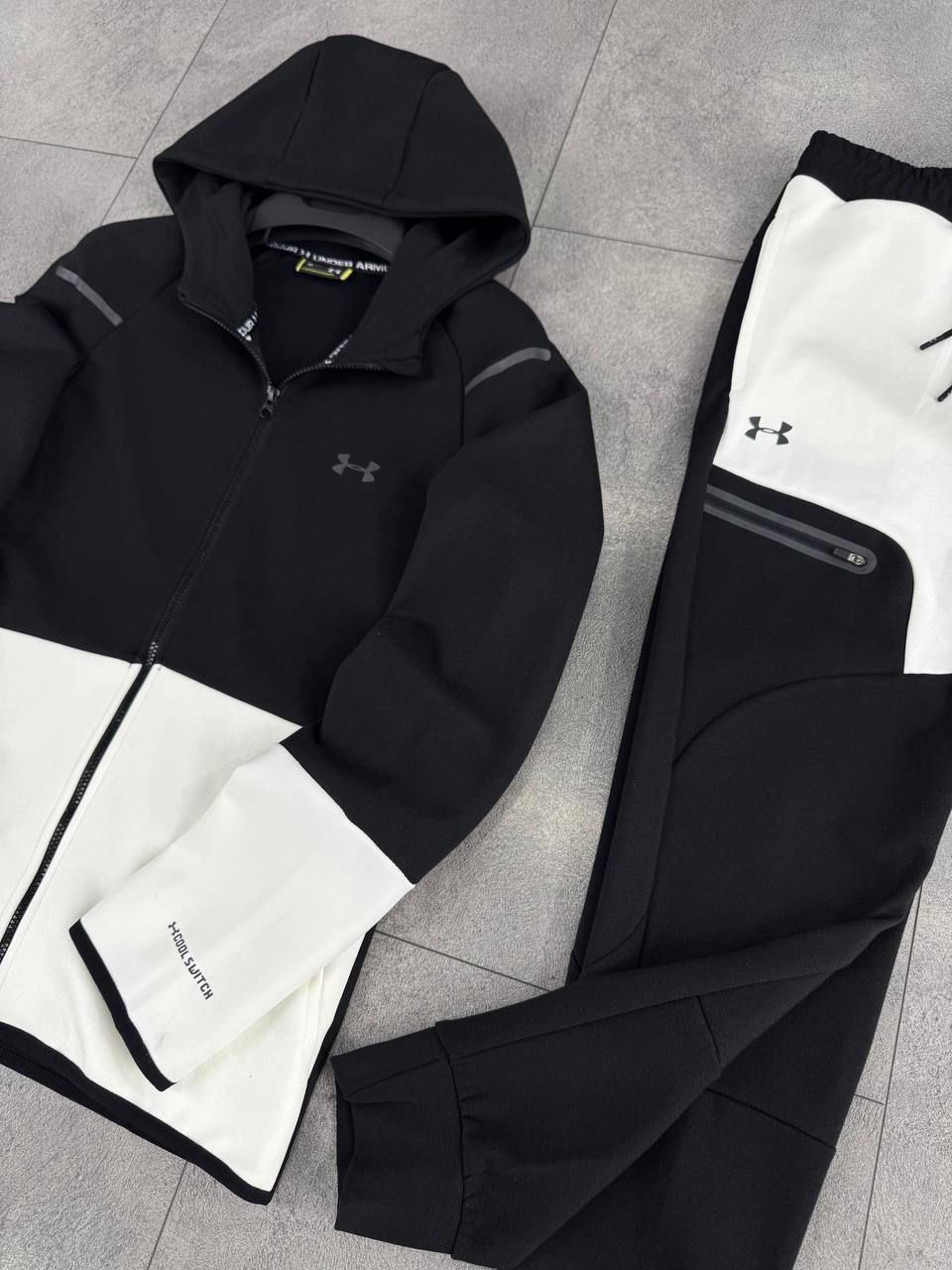 Under Armour Panda 