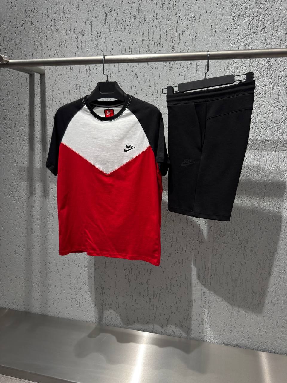 Tech Fleece Premium Yazlık Takım - Siyah / Kırmızı / Beyaz