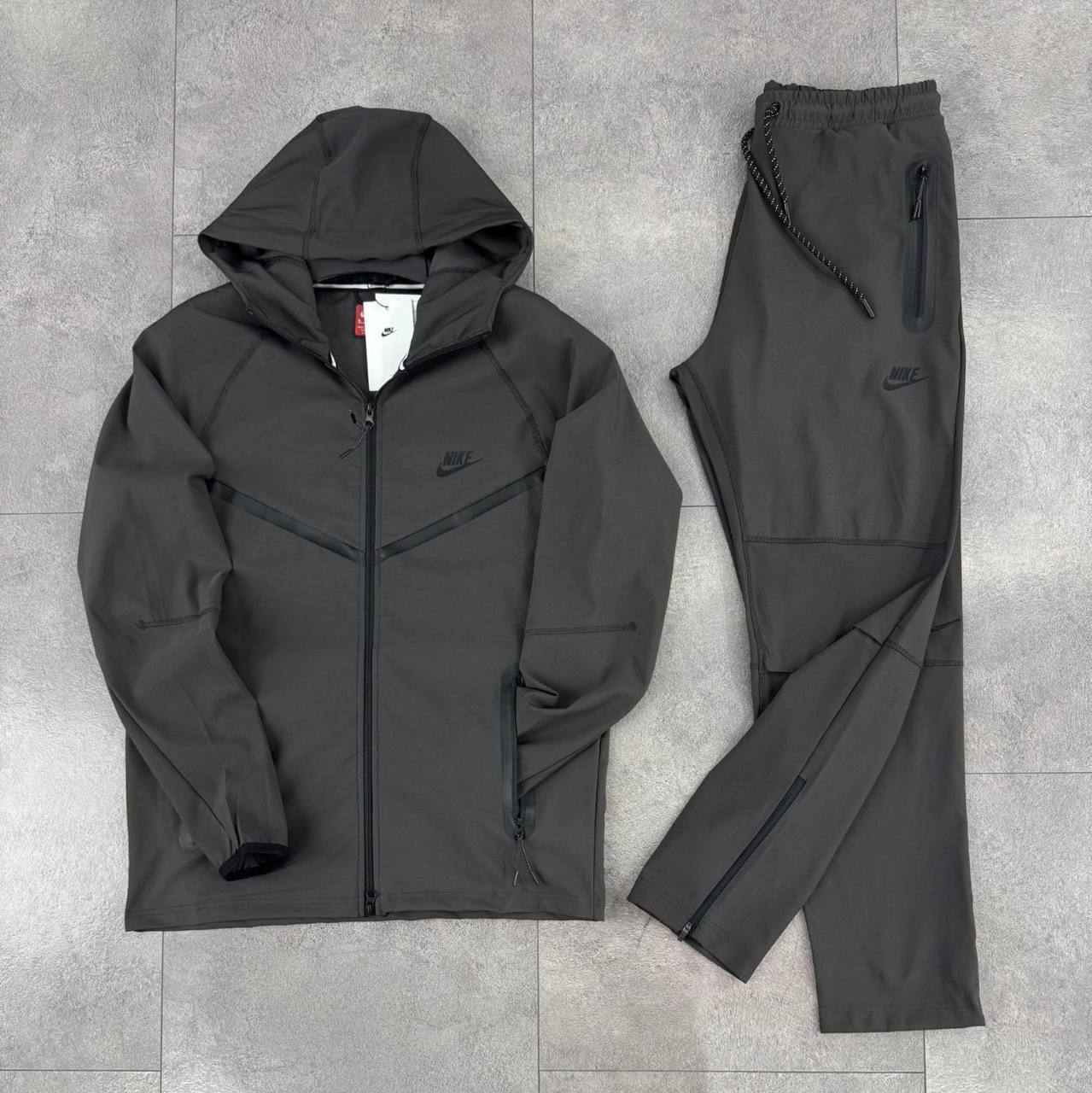 Nike Woven V2 Tracksuit - Smoke