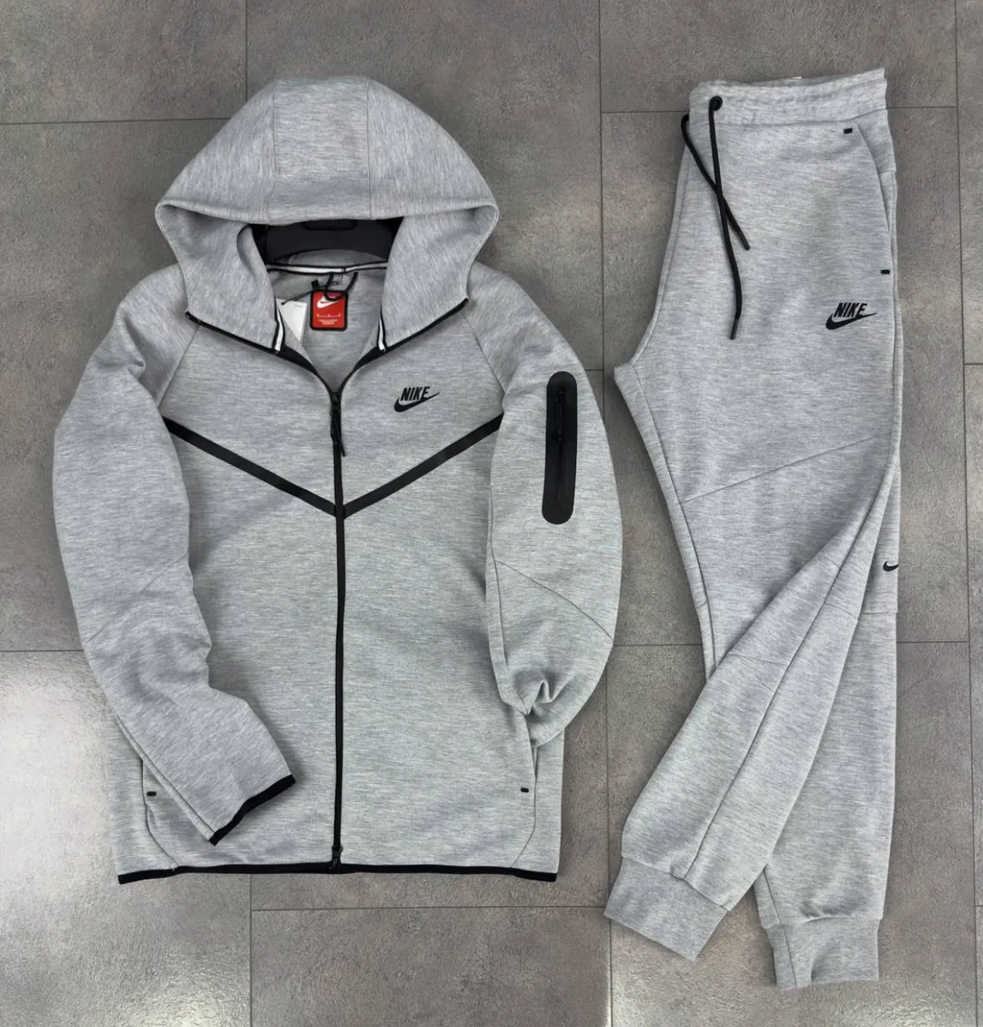 Tech Fleece SS25 - Gri