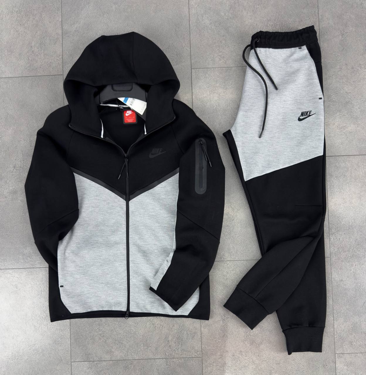 Nike Tech Fleece SS25 - Gri x Siyah