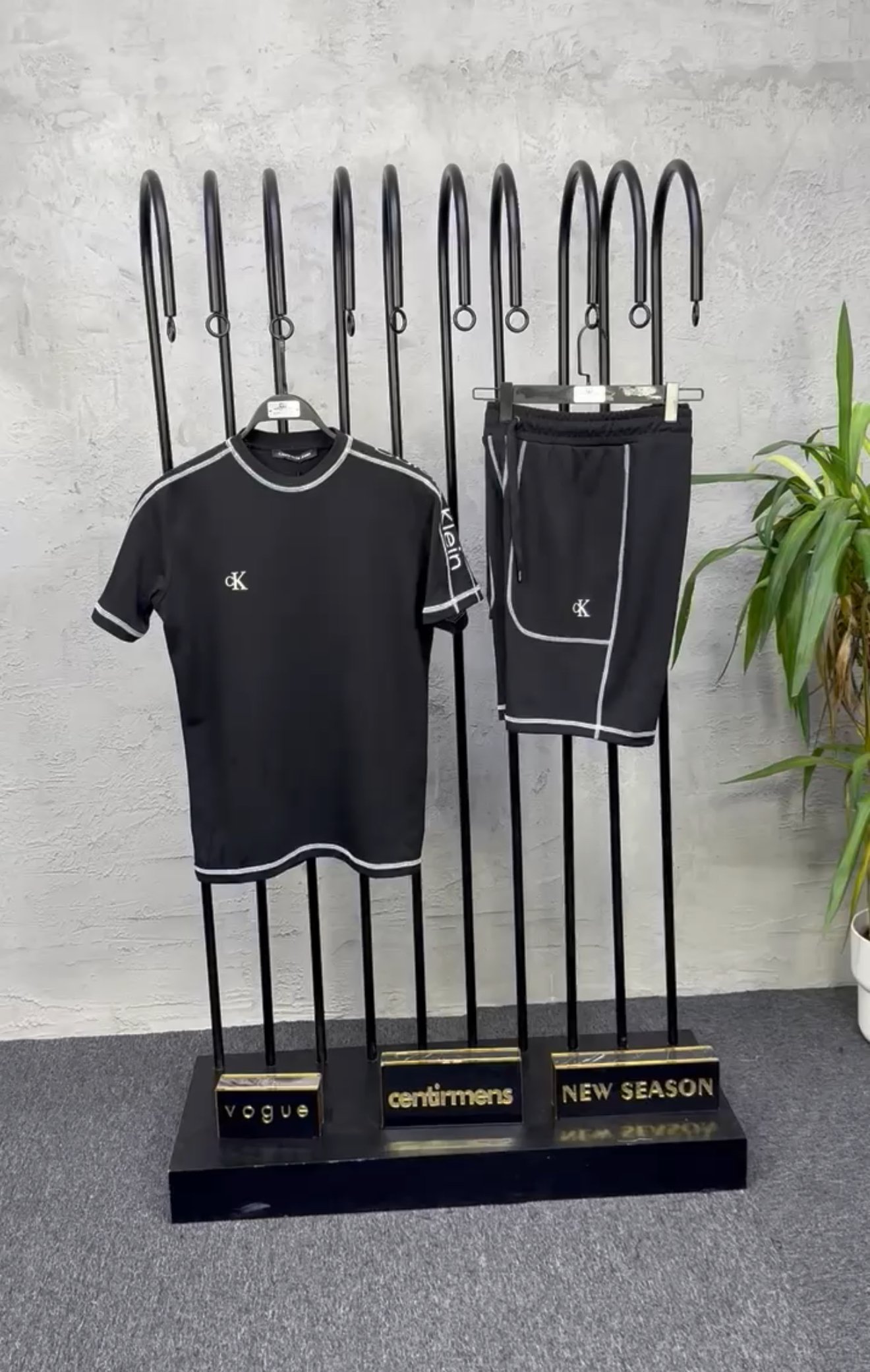 Fusion Set - Black/White Trim