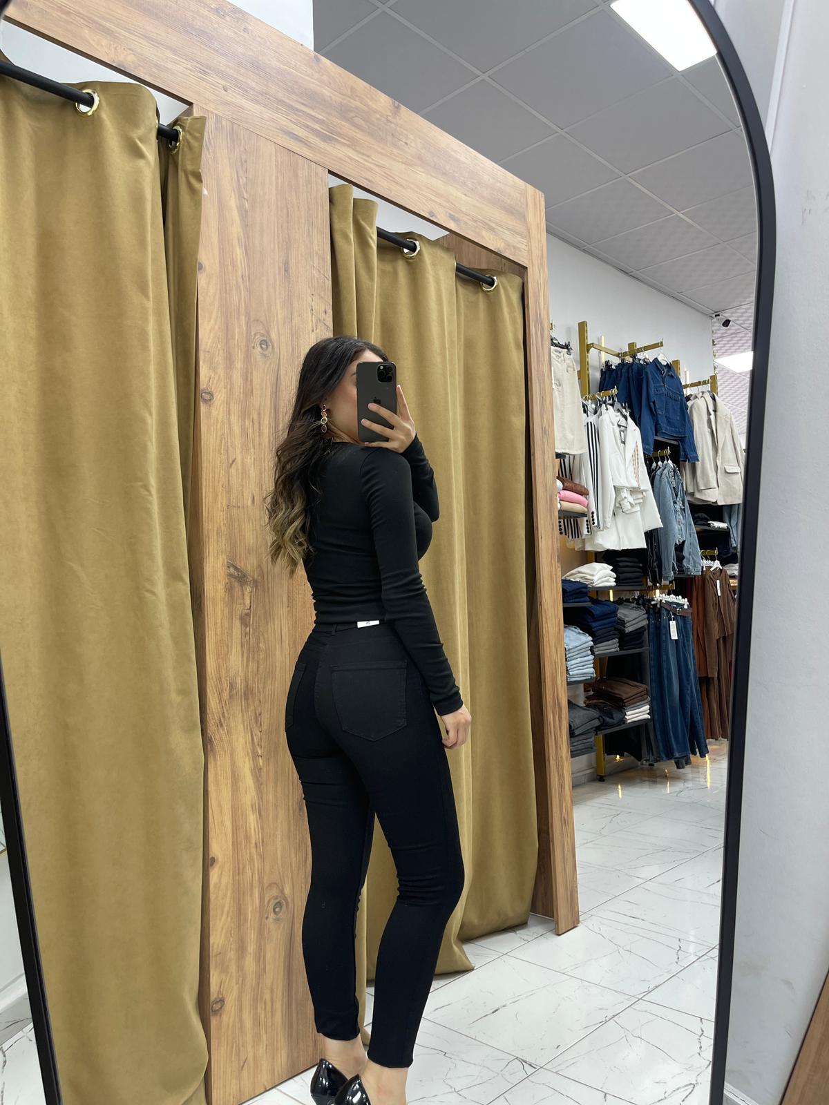 Suen Likralı Dar Paça Kot Pantolon - Siyah