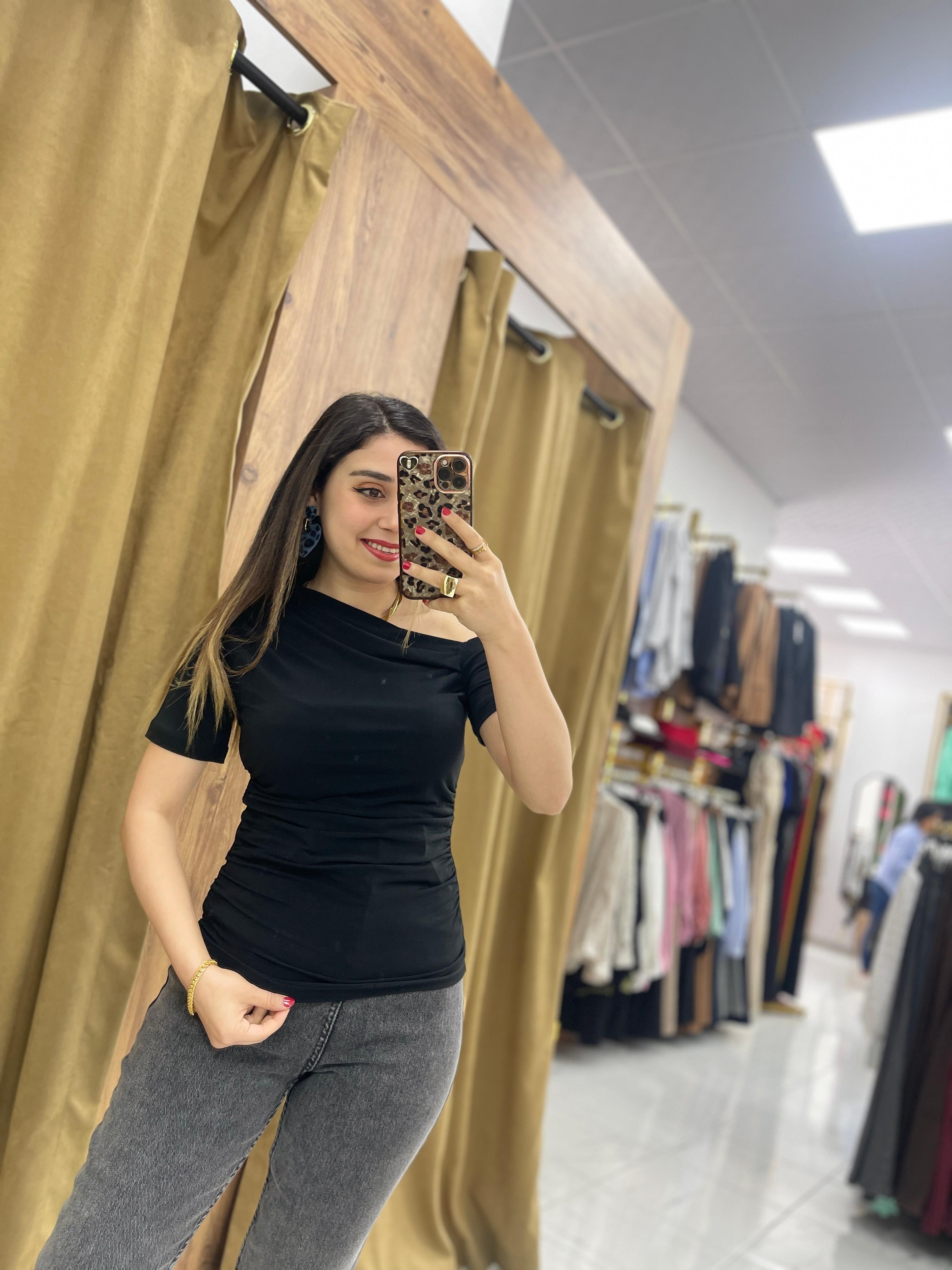 Layla Bluz - Siyah