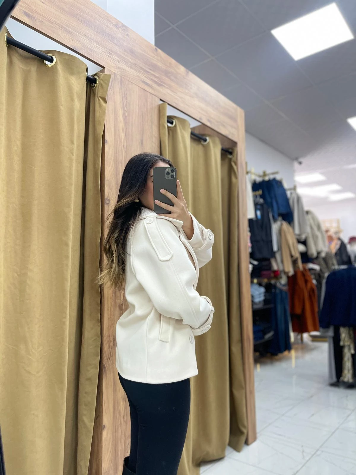 Vola Kısa Kaşe Kaban  - Krem