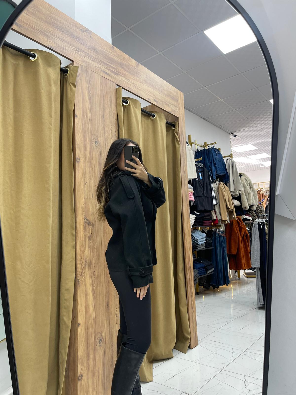 Vola Kısa Kaşe Kaban  - Siyah