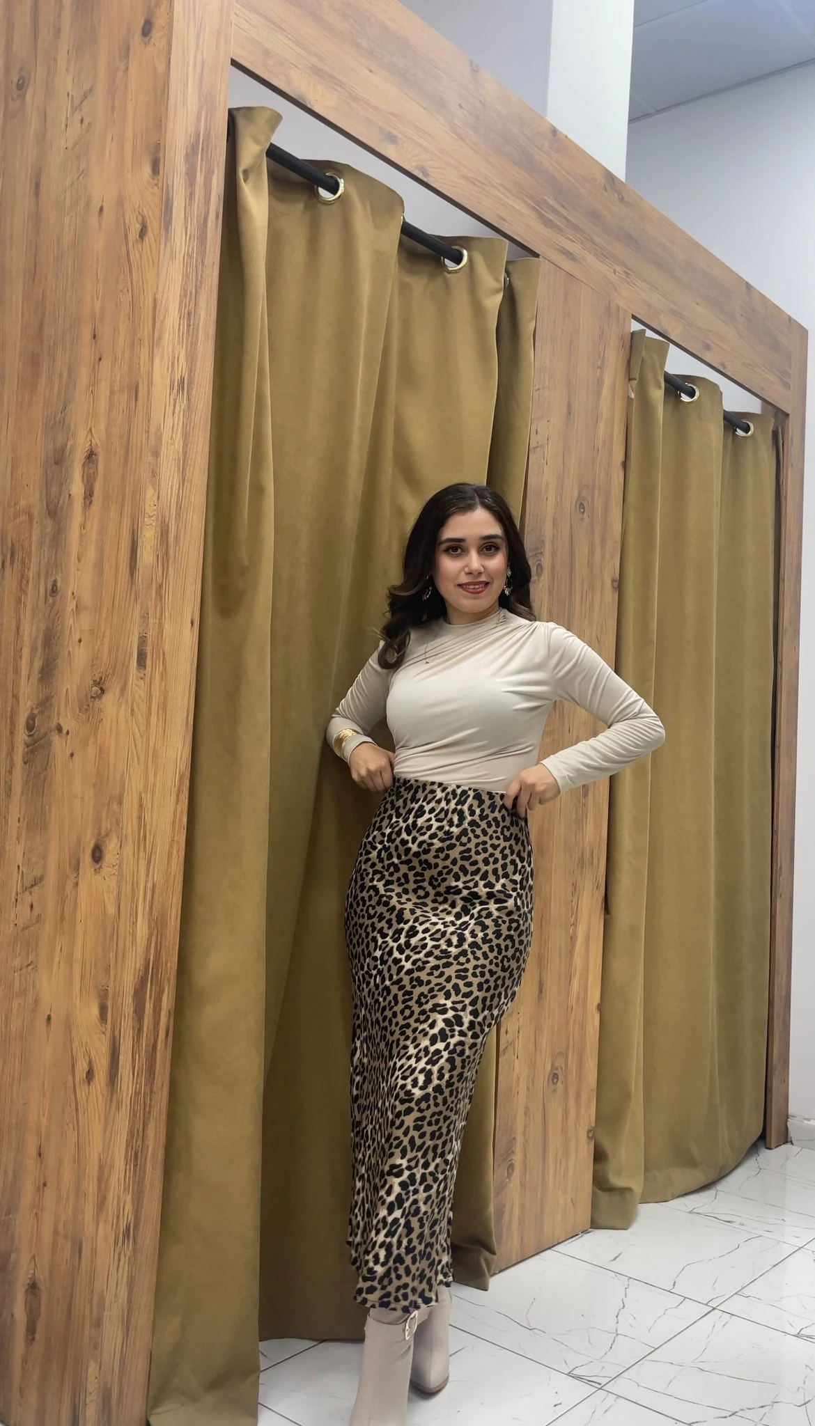 John Saten Etek  - Krem