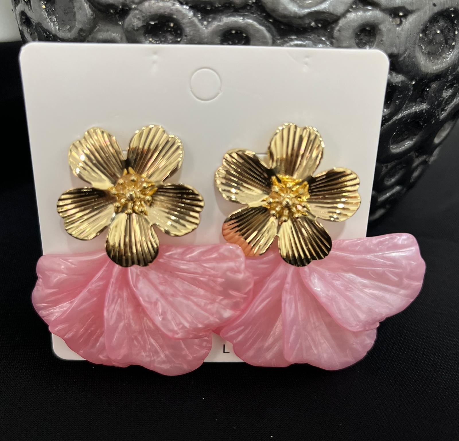 Gold Yaprak Desenli Küpe  - Pembe