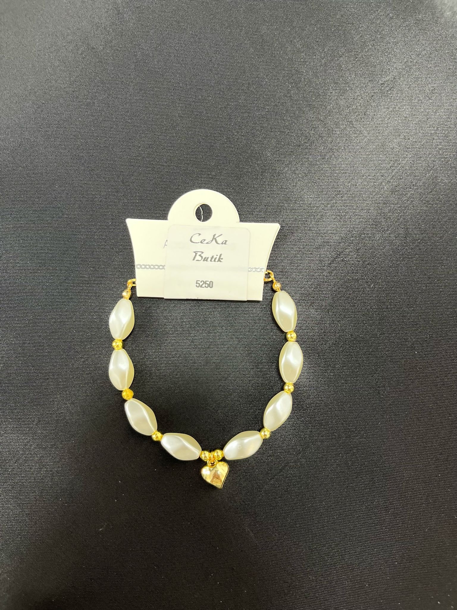 Oval İncili Bileklik