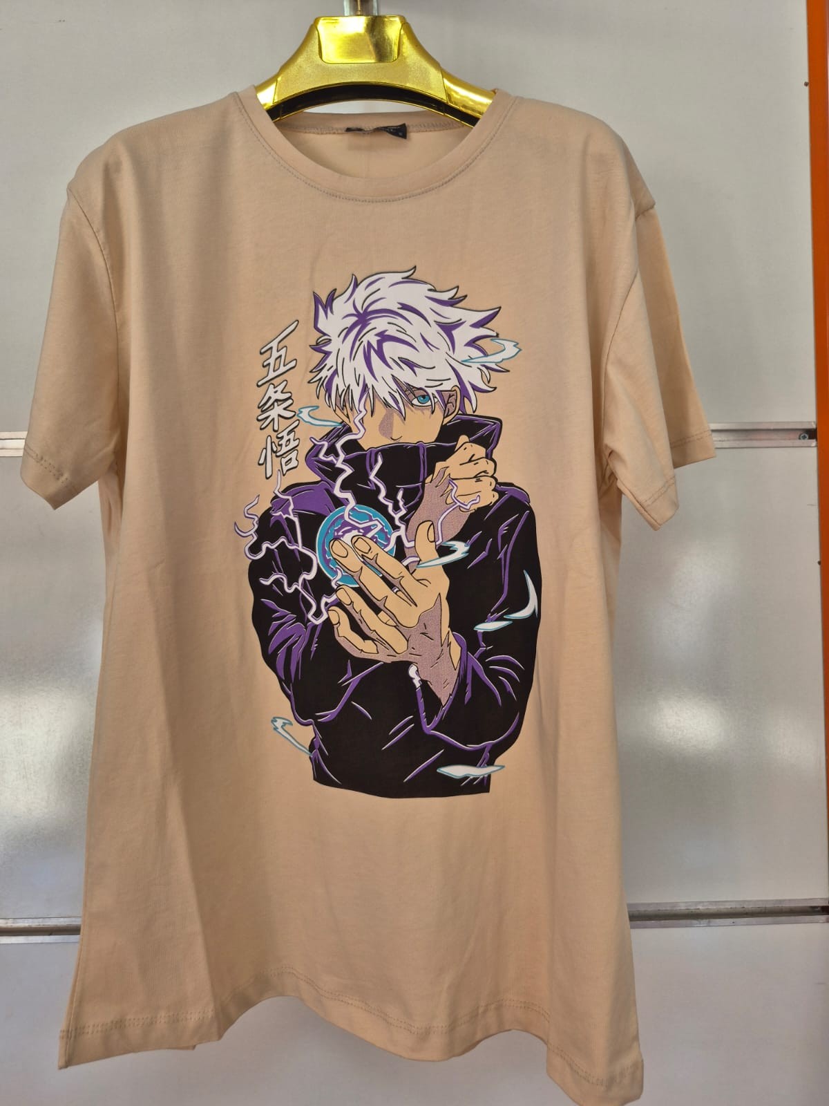 Gojo Satoru Anime Baskılı Bej Tişört