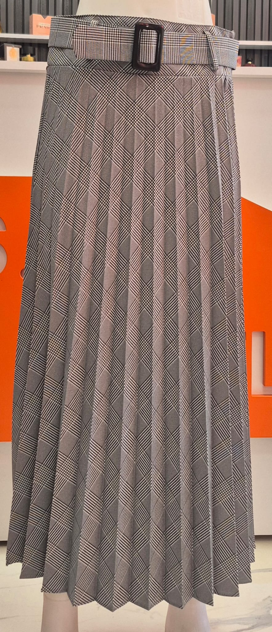 Ekose Desenli Pileli Uzun Etek (Kemerli)