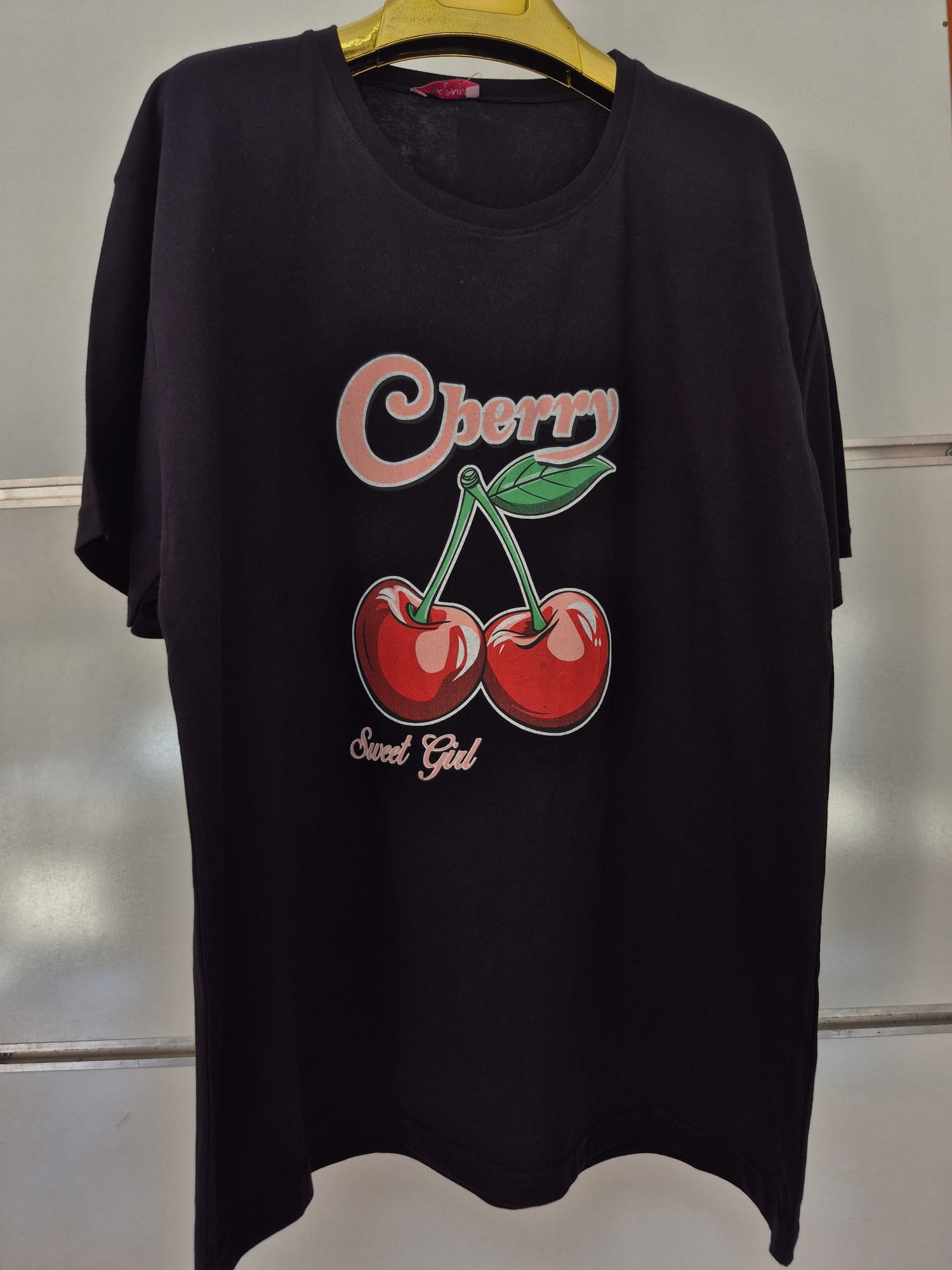 Cherry Sweet Kiraz Baskılı Siyah Tişört