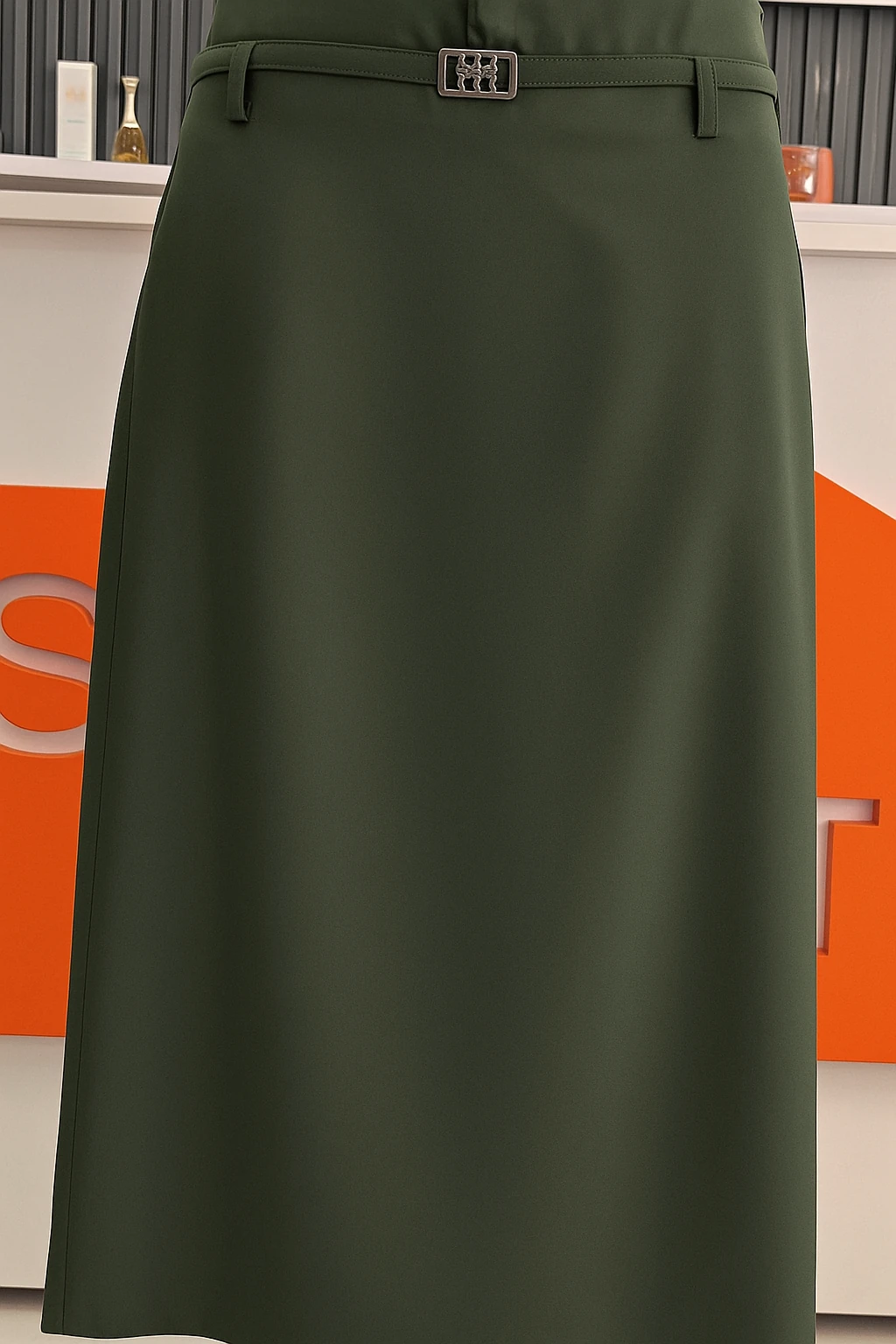 Kemer Detaylı Yeşil Uzun Etek