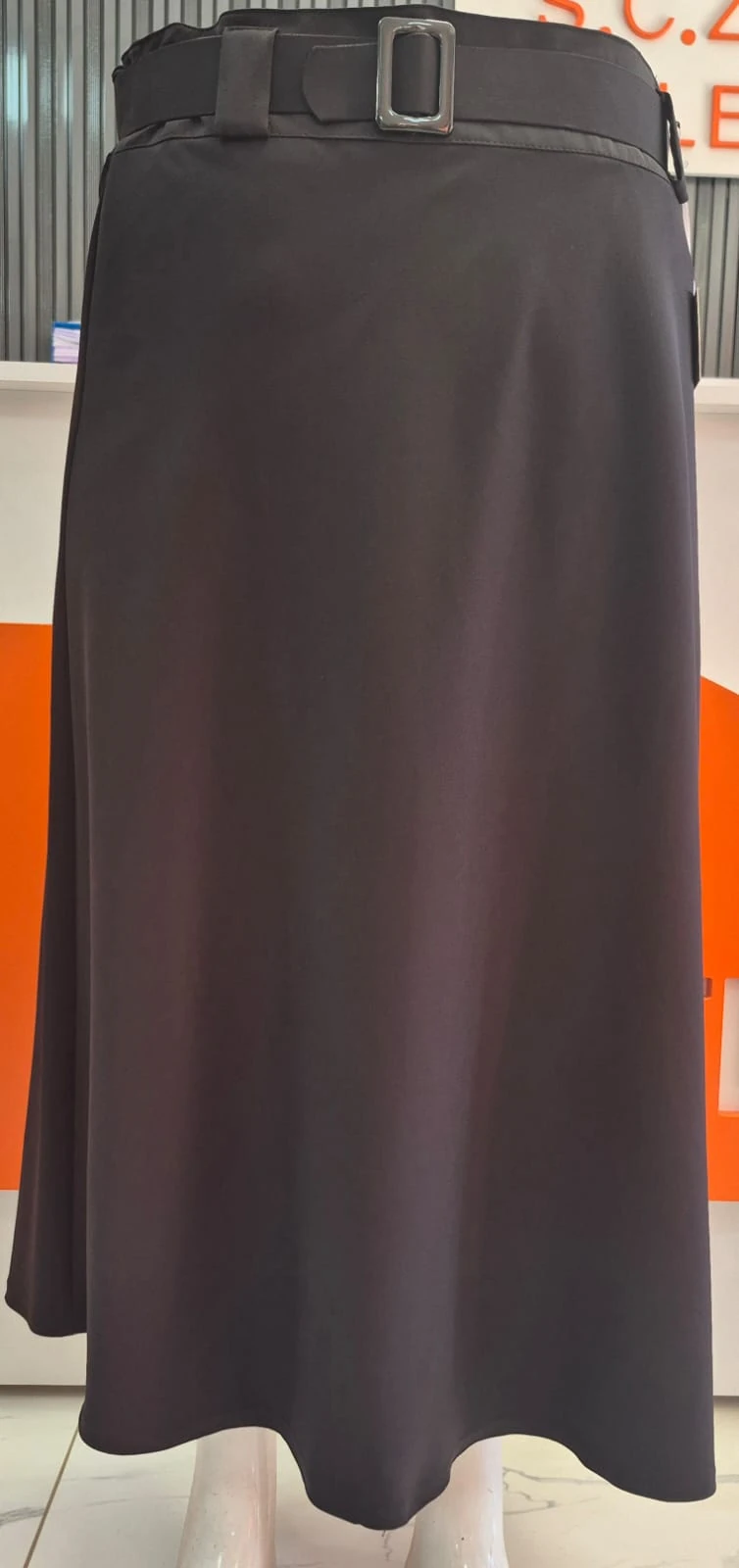 Tokalı Kemerli Siyah Uzun Etek