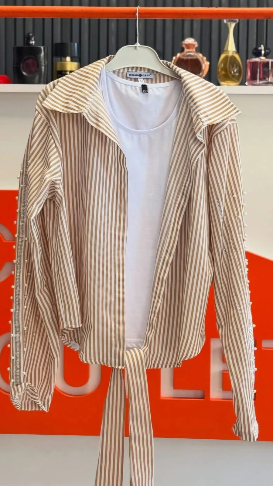 İnci Kol Detaylı Çizgili Önden Bağlamalı Gömlek