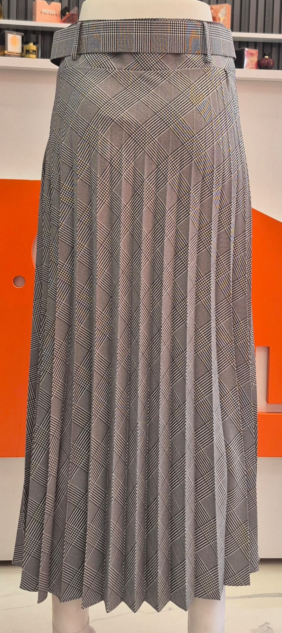 Ekose Desenli Pileli Uzun Etek (Kemerli)