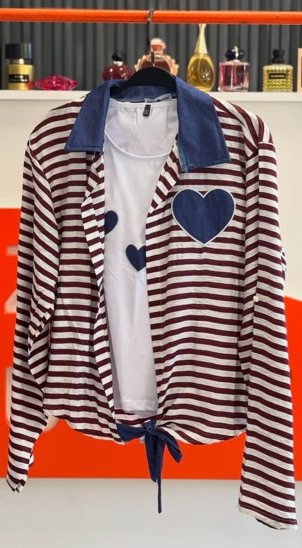 Çizgili Önden Bağlamalı Gömlek ve Kalp Detaylı Bluz Seti