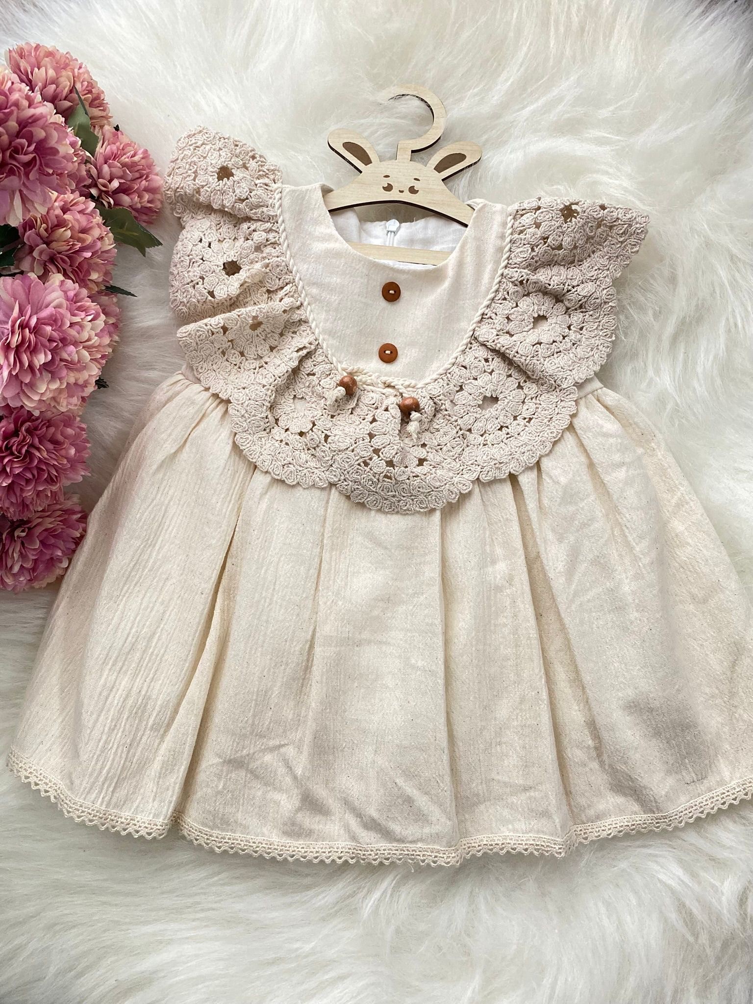 Kız Bebek Ekru Boncuklu İşlemeli Vintage Elbise